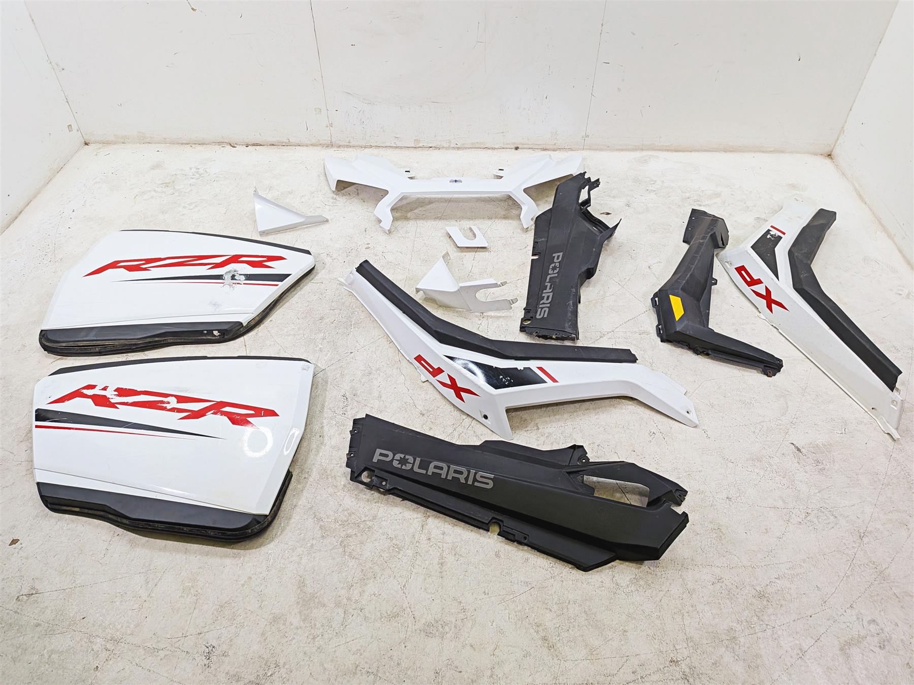2024 Polaris RZR XP 1000 Sport Outer Fairing Cover Cowl Set 5457322 {{ shop.shopifyCountryName }} - Mototech271