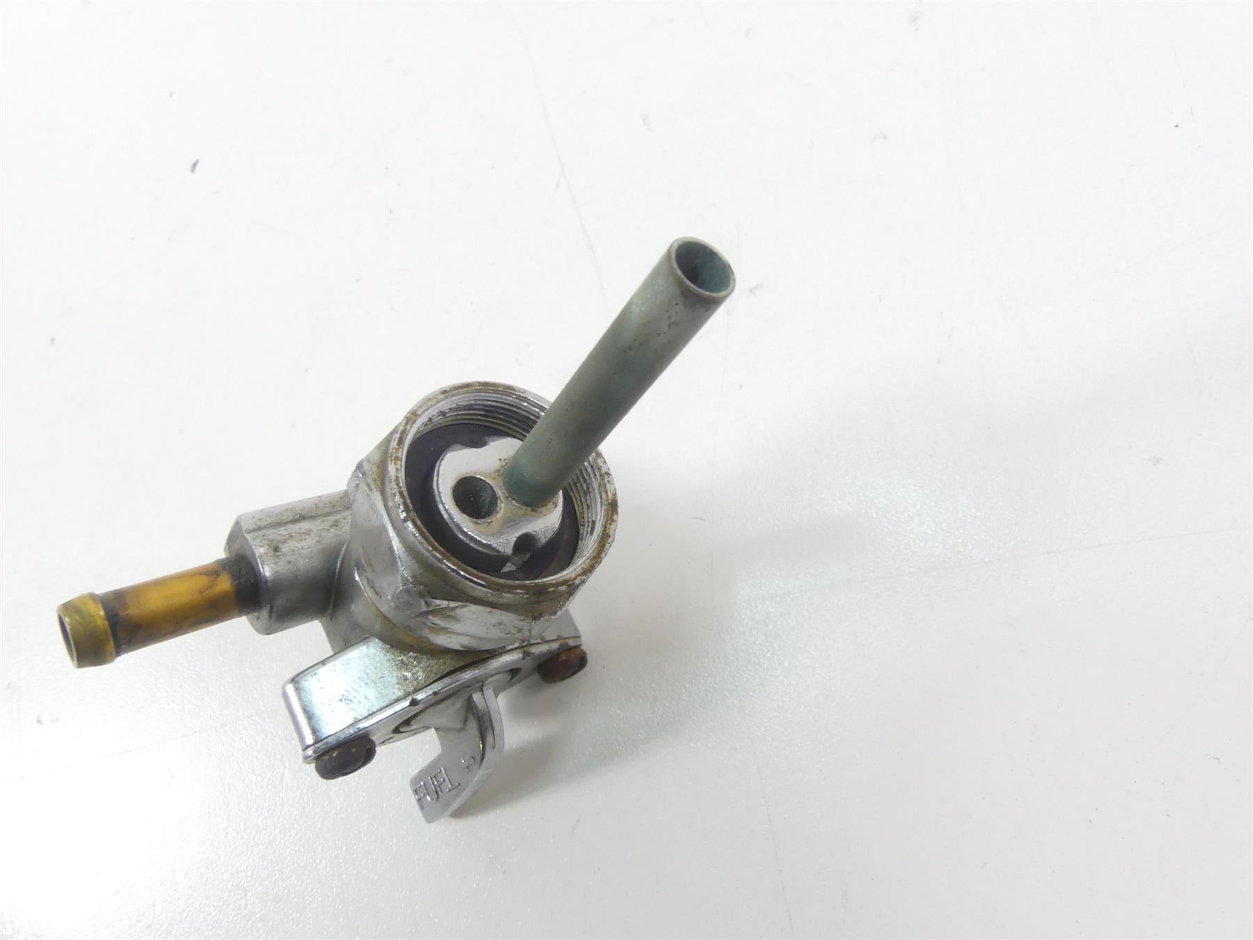 1998 Honda Shadow VT1100T Fuel Gas Petrol Valve Petcock 16950-MAH-023 {{ shop.shopifyCountryName }} - Mototech271