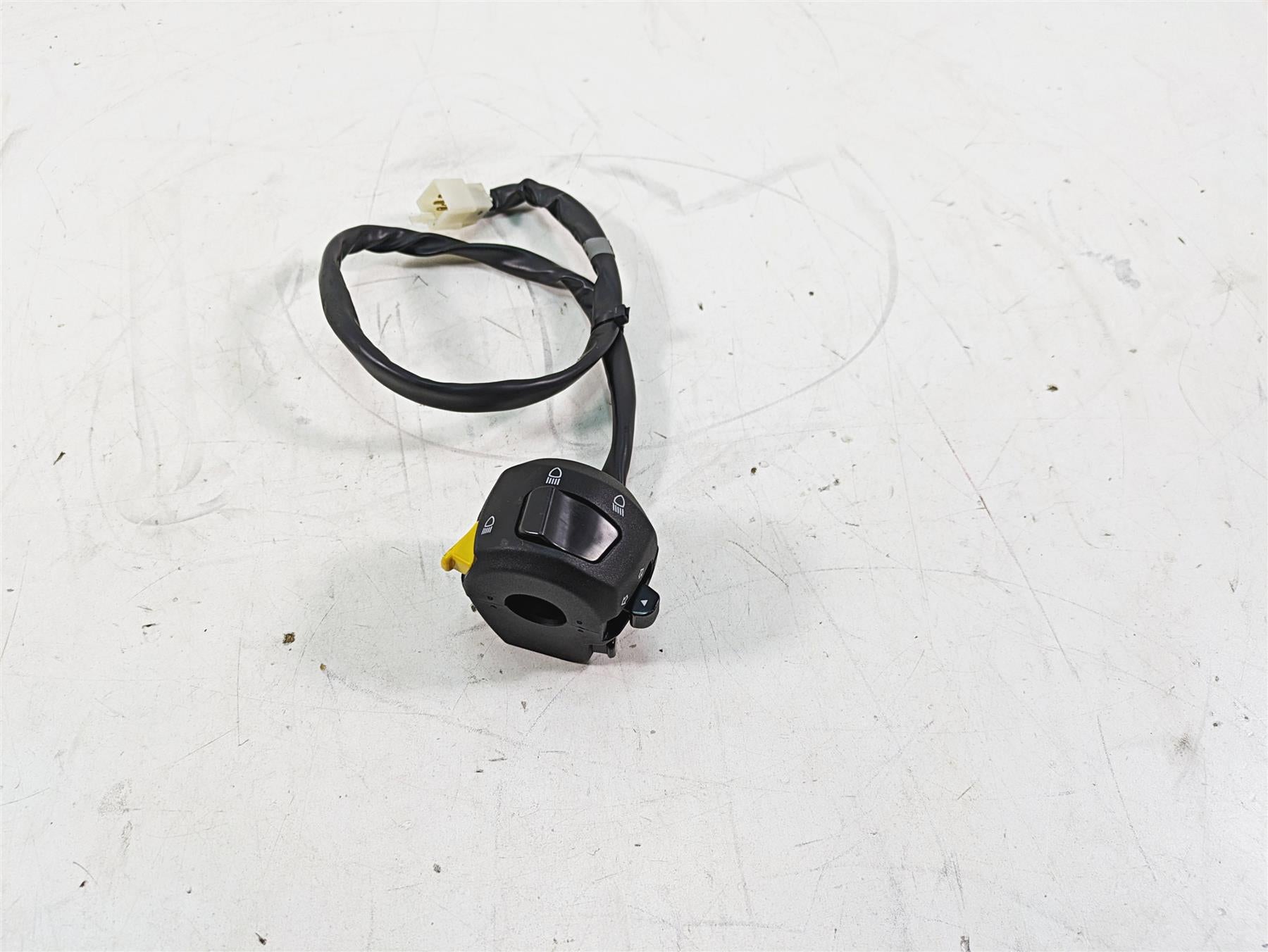 2013 Moto Guzzi V7 750 Stone domino Left Hand Light Control Switch 887822 {{ shop.shopifyCountryName }} - Mototech271