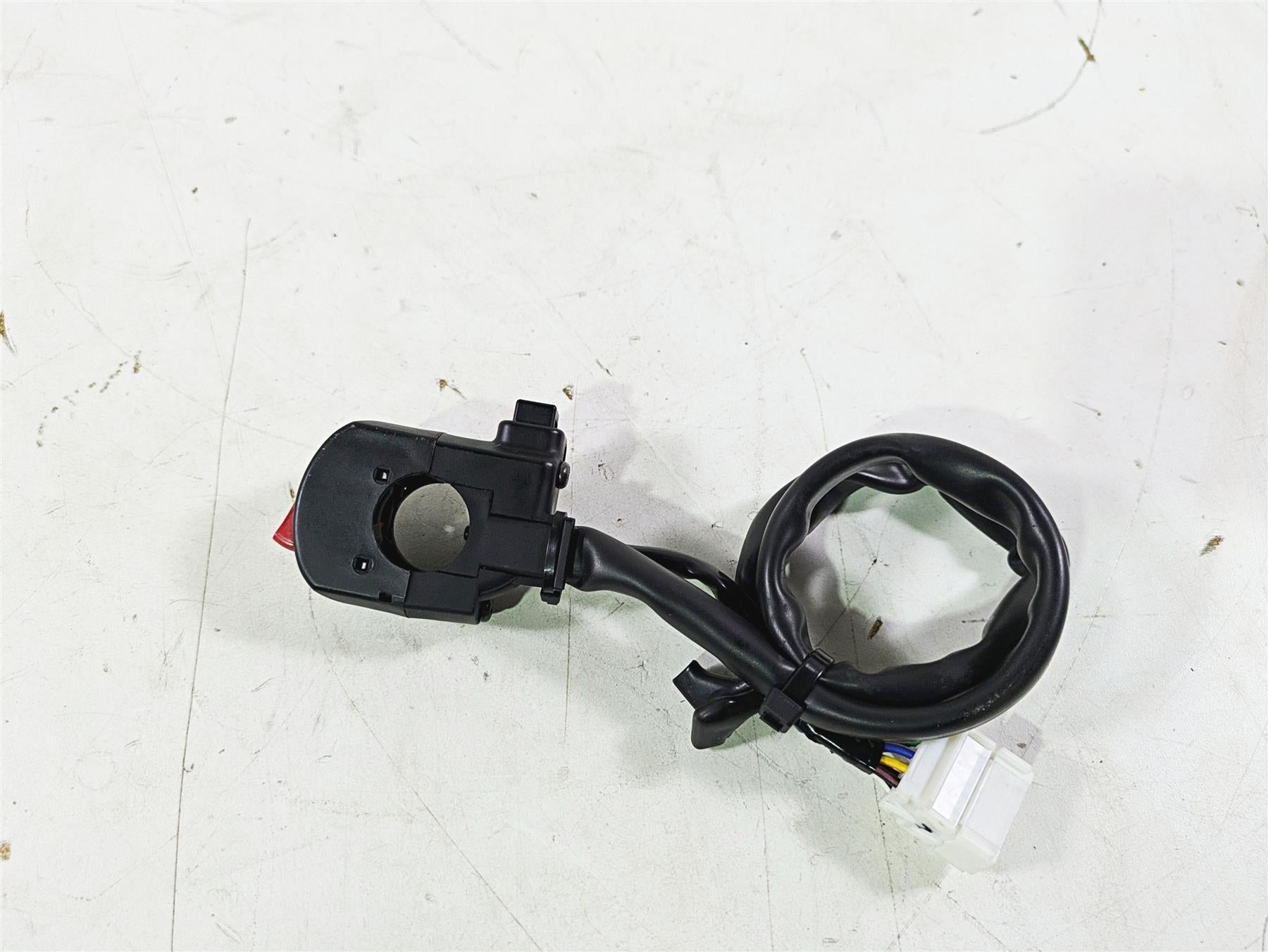 2008 Honda CBR1000RR SC59 Right Hand Start Stop Control Switch 35130-MFL-000 {{ shop.shopifyCountryName }} - Mototech271