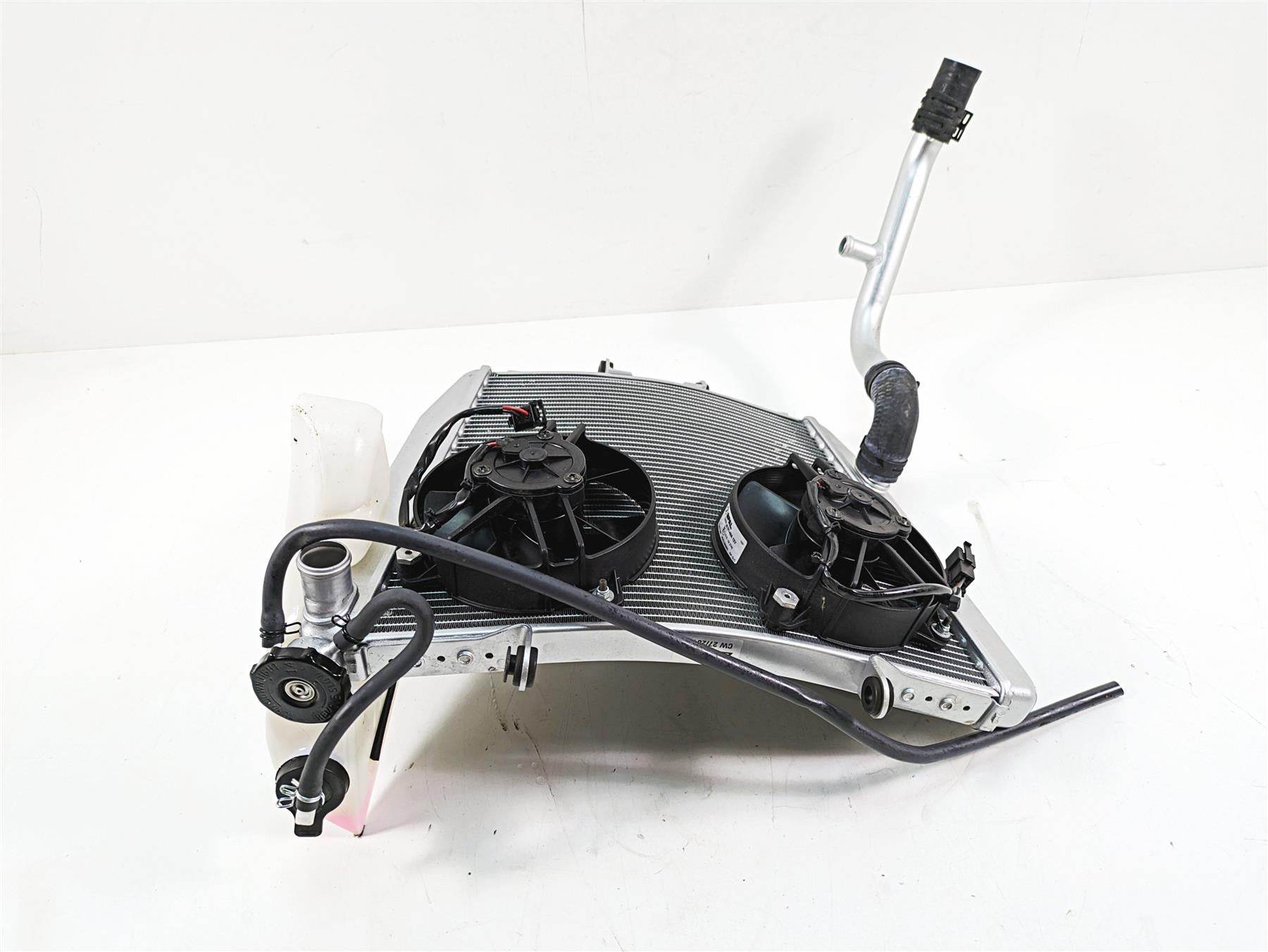 2020 Aprilia Tuono V4 Factory Radiator Fan Hoses Reservoir -Read 2B003834