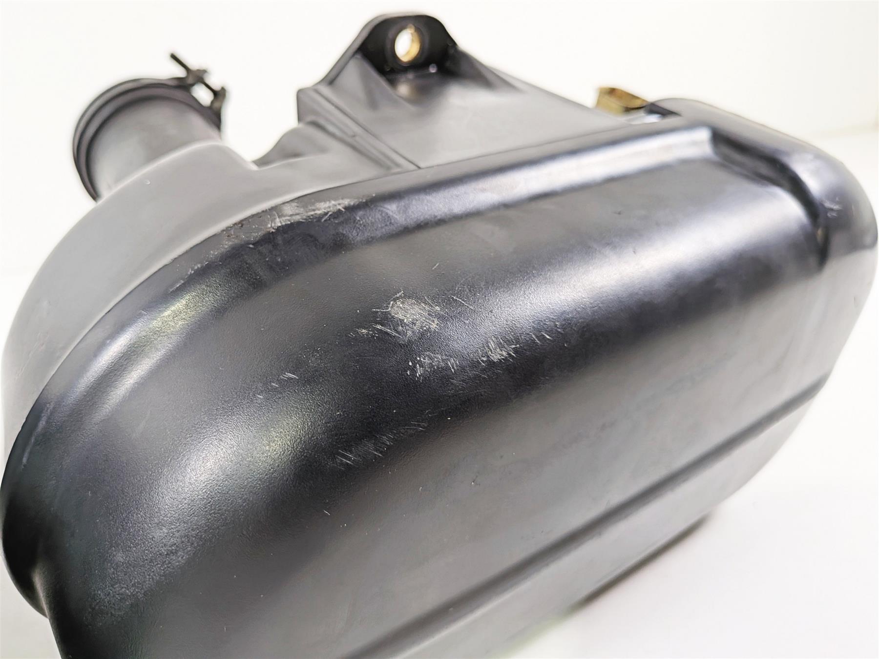 2006 Yamaha XVZ1300 Royal Star Left Right Air Box Breather 4XY-1442A {{ shop.shopifyCountryName }} - Mototech271