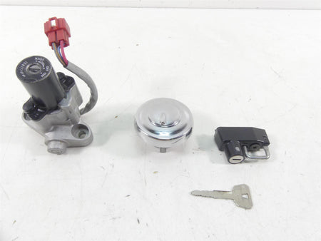 2002 Yamaha XVS1100 V-Star Ignition Switch Key Tank Cap Lock Set 4TR-82501-01-00 {{ shop.shopifyCountryName }} - Mototech271