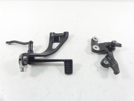 2021 Harley Softail FXBBS Street Bob Right Mid Footpeg Mount Brake Ped 50500601 {{ shop.shopifyCountryName }} - Mototech271
