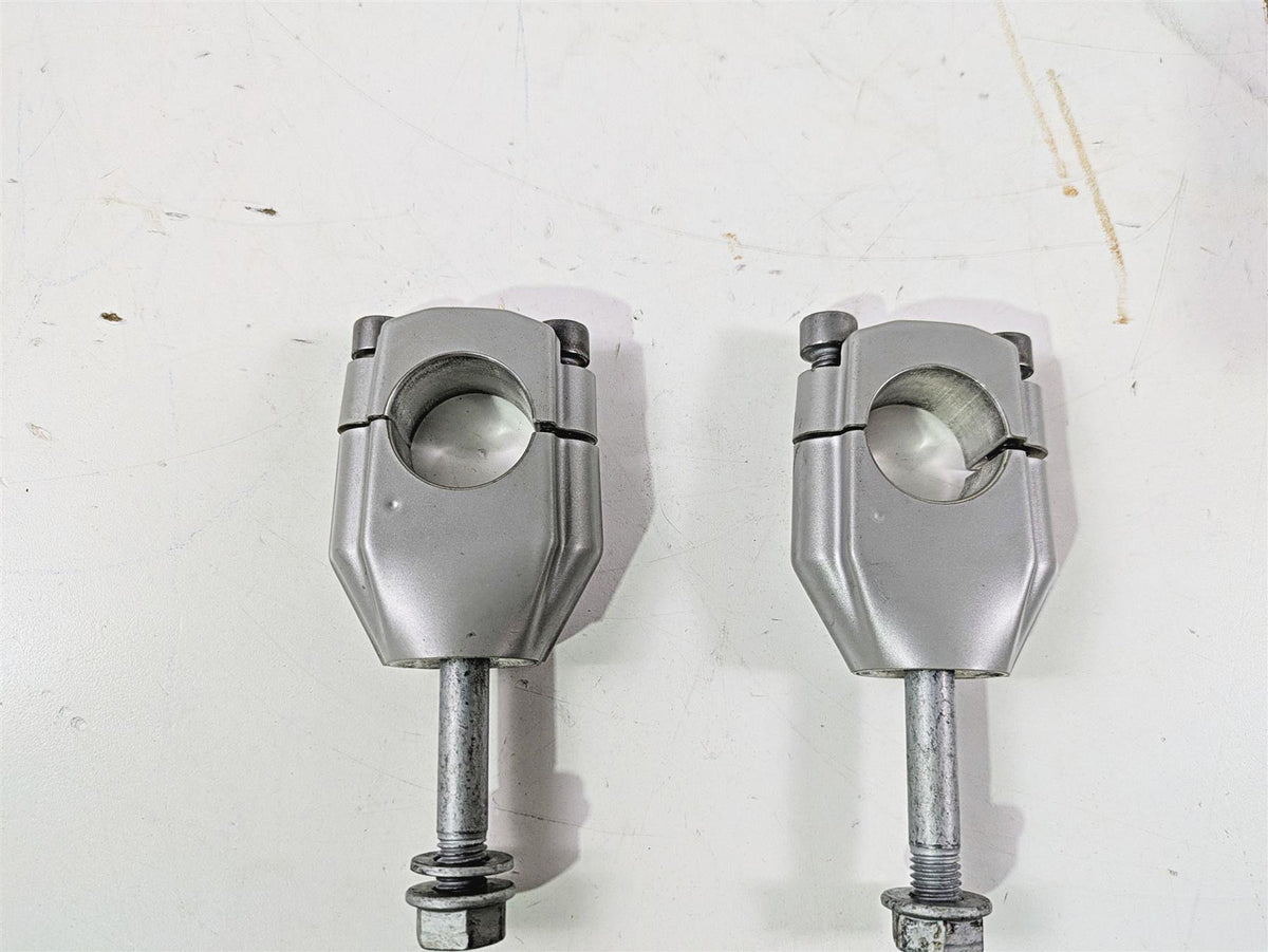 2017 BMW F800GS Adv K75 Handlebar Riser Holder Clamp Set 31427715491 {{ shop.shopifyCountryName }} - Mototech271