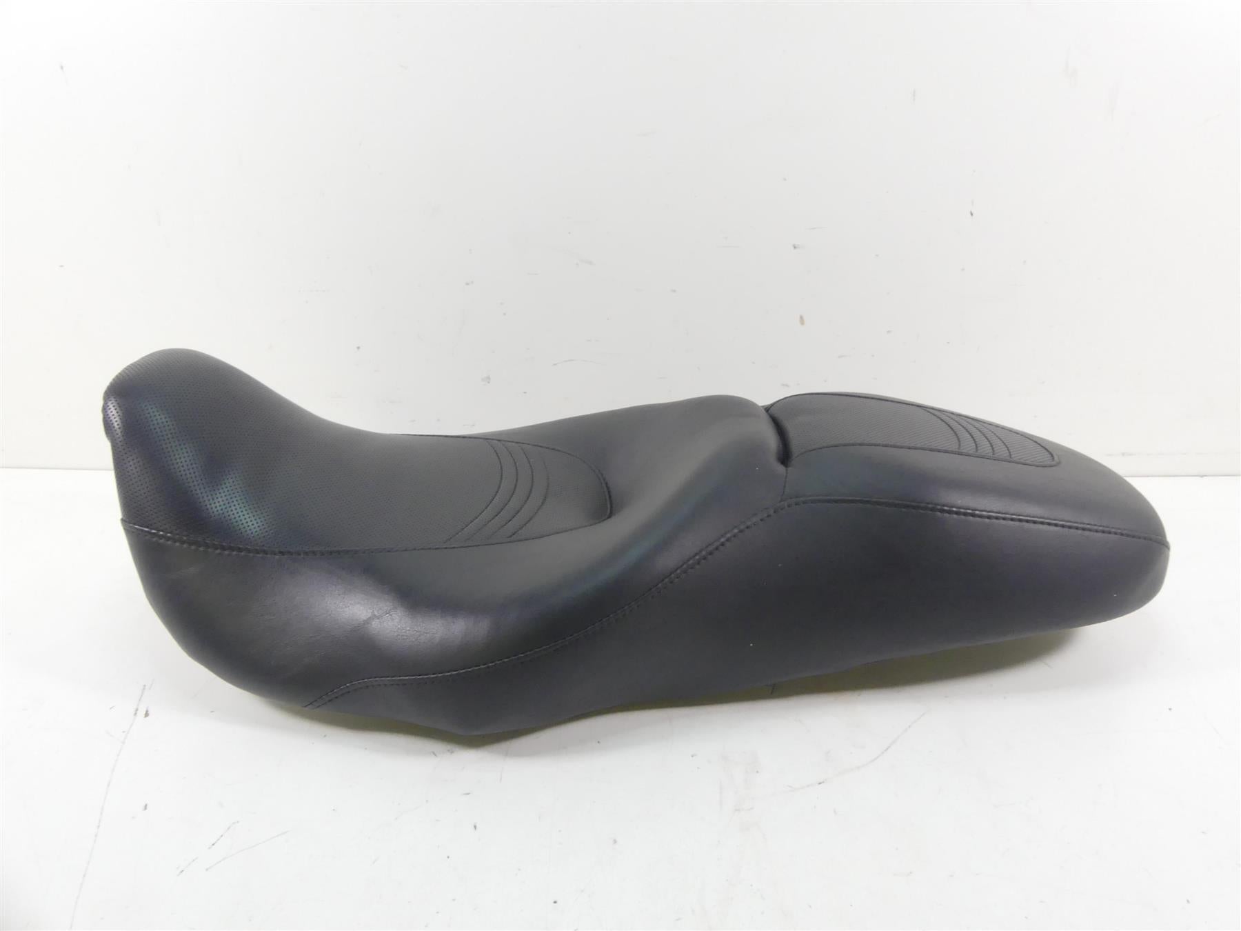 2002 Harley Touring FLHRCI Road King Nice Dual Seat Saddle 52329-98A