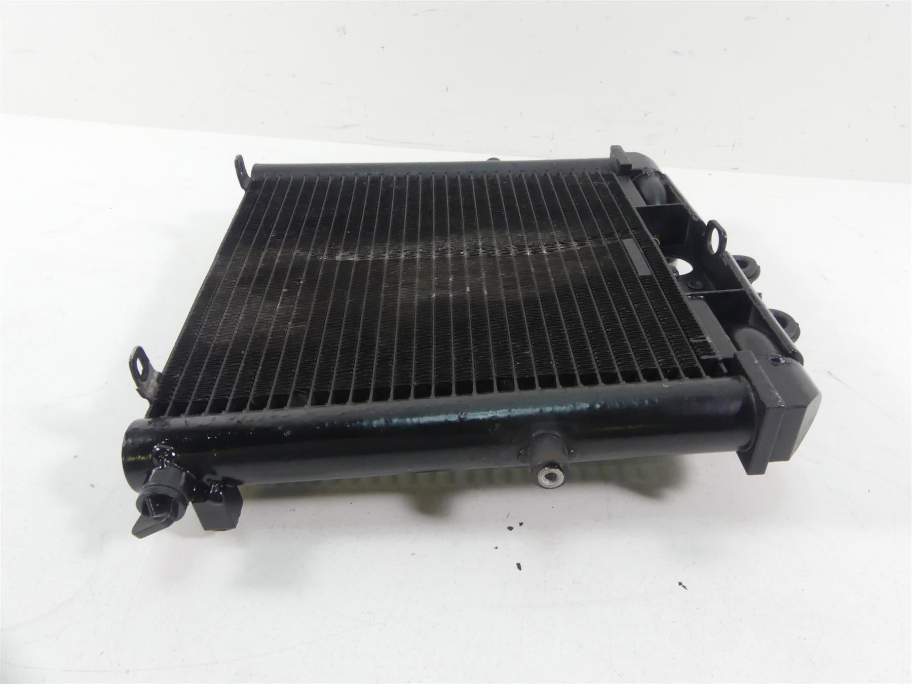 2015 Harley VRSCF Muscle Rod Engine Radiator Cooler - Read 26800027 {{ shop.shopifyCountryName }} - Mototech271