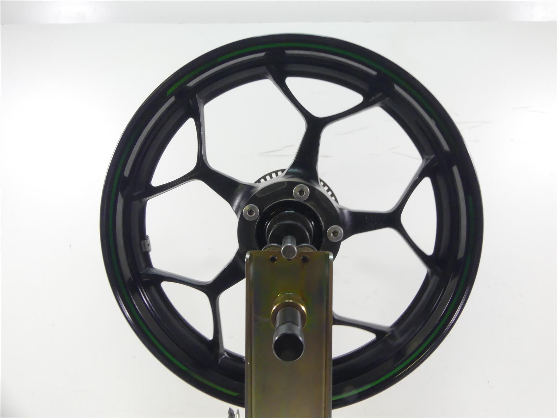 2019 Kawasaki ZX1400 ZX-14R Ninja Straight Front Wheel Rim 17x3.5 41073-0573 {{ shop.shopifyCountryName }} - Mototech271