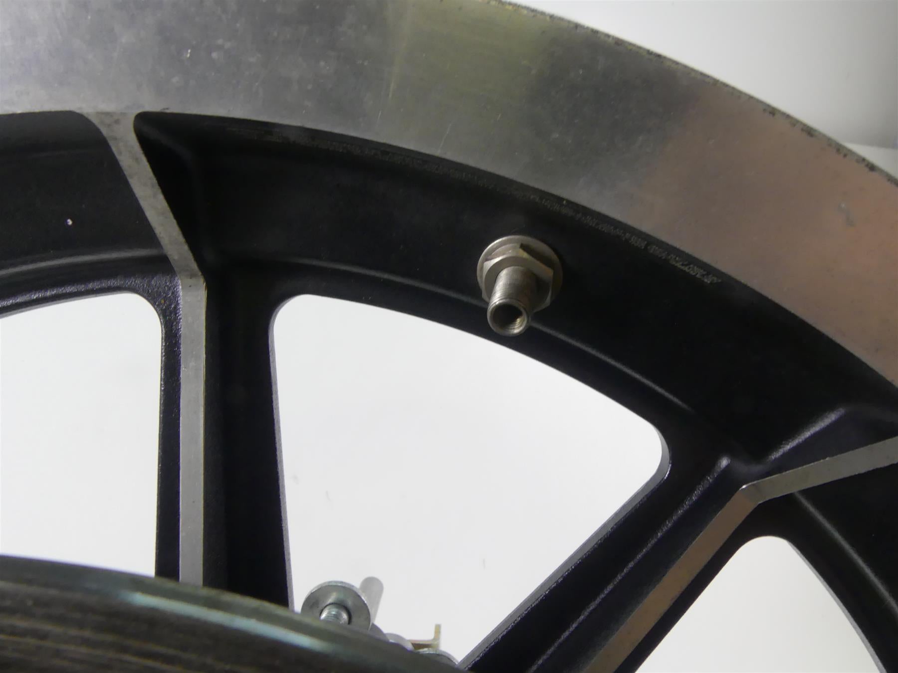 1993 Harley Dyna FXDL Low Rider Rear 9 Spoke Cast Wheel Rim 16x3 41015-86 {{ shop.shopifyCountryName }} - Mototech271
