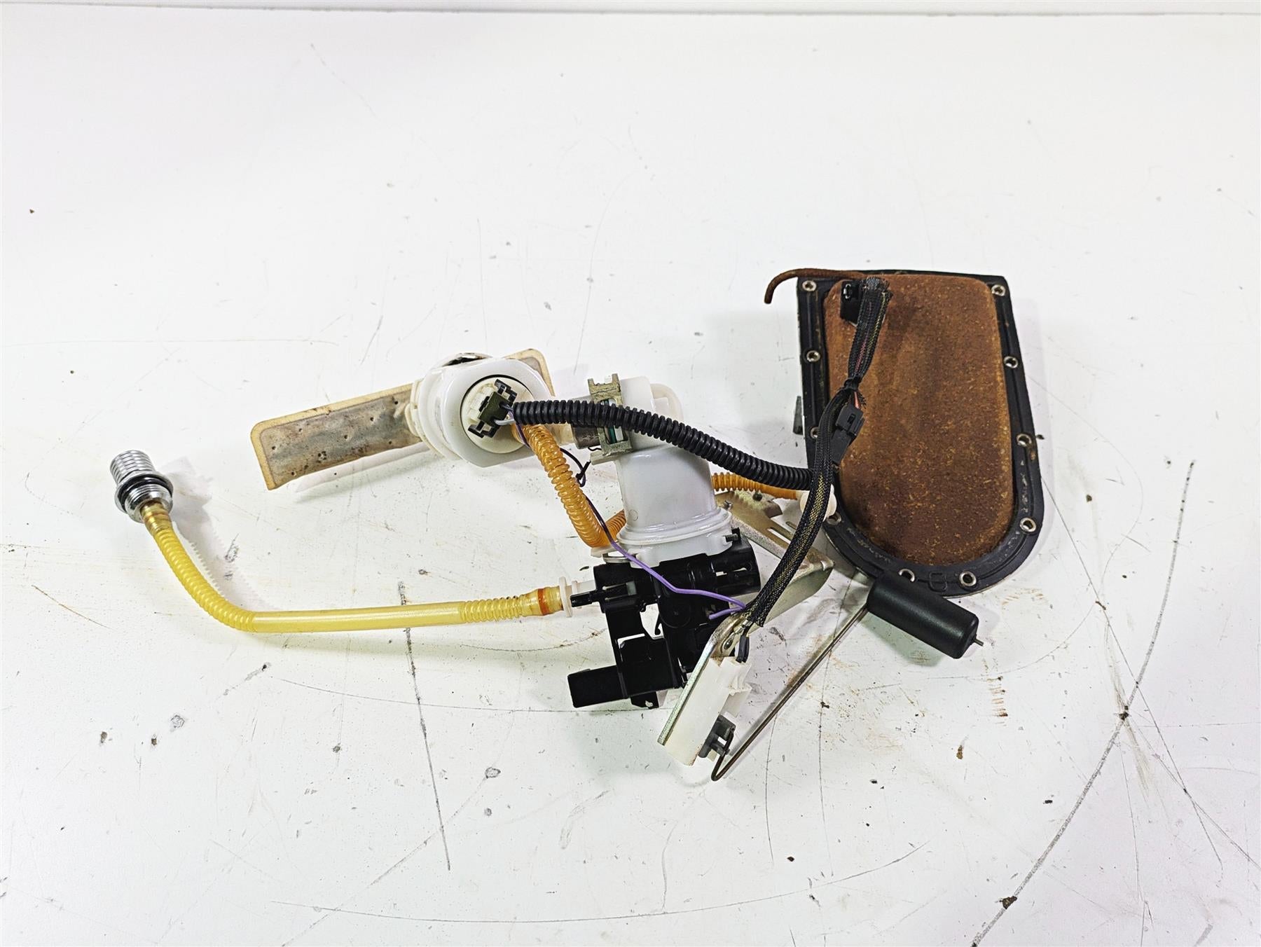 2007 Harley FXDWG Dyna Wide Glide Fuel Gas Petrol Pump - Tested 61016-04B {{ shop.shopifyCountryName }} - Mototech271