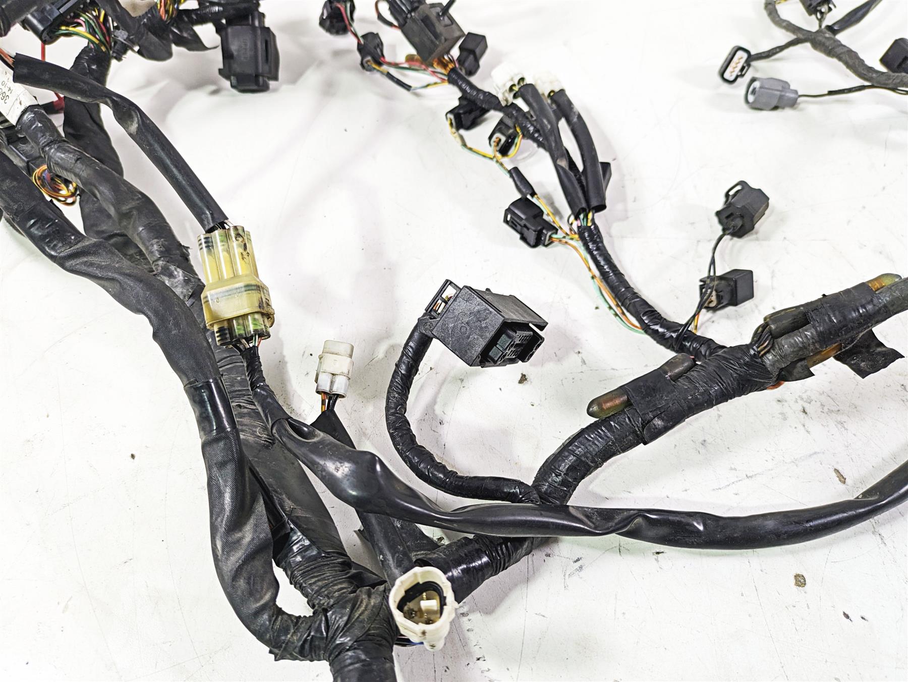 2018 Suzuki GSX1300 R Hayabusa Main Wiring Harness Loom - No Cut 36610-15HC0 {{ shop.shopifyCountryName }} - Mototech271