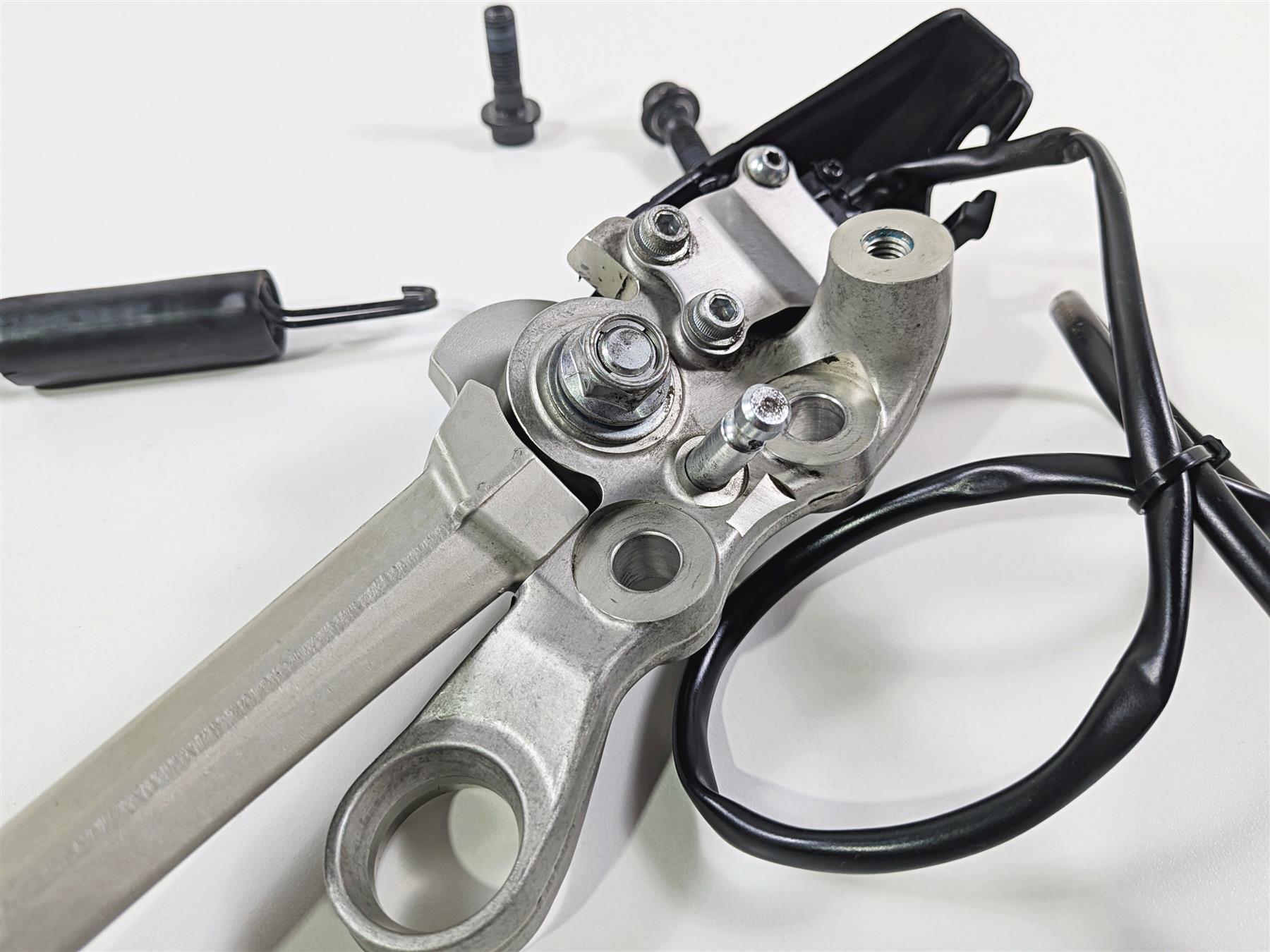 2023 Yamaha MT10 MTN1000 Side Kick Stand Kickstand & Switch B67-27311-00-00 {{ shop.shopifyCountryName }} - Mototech271