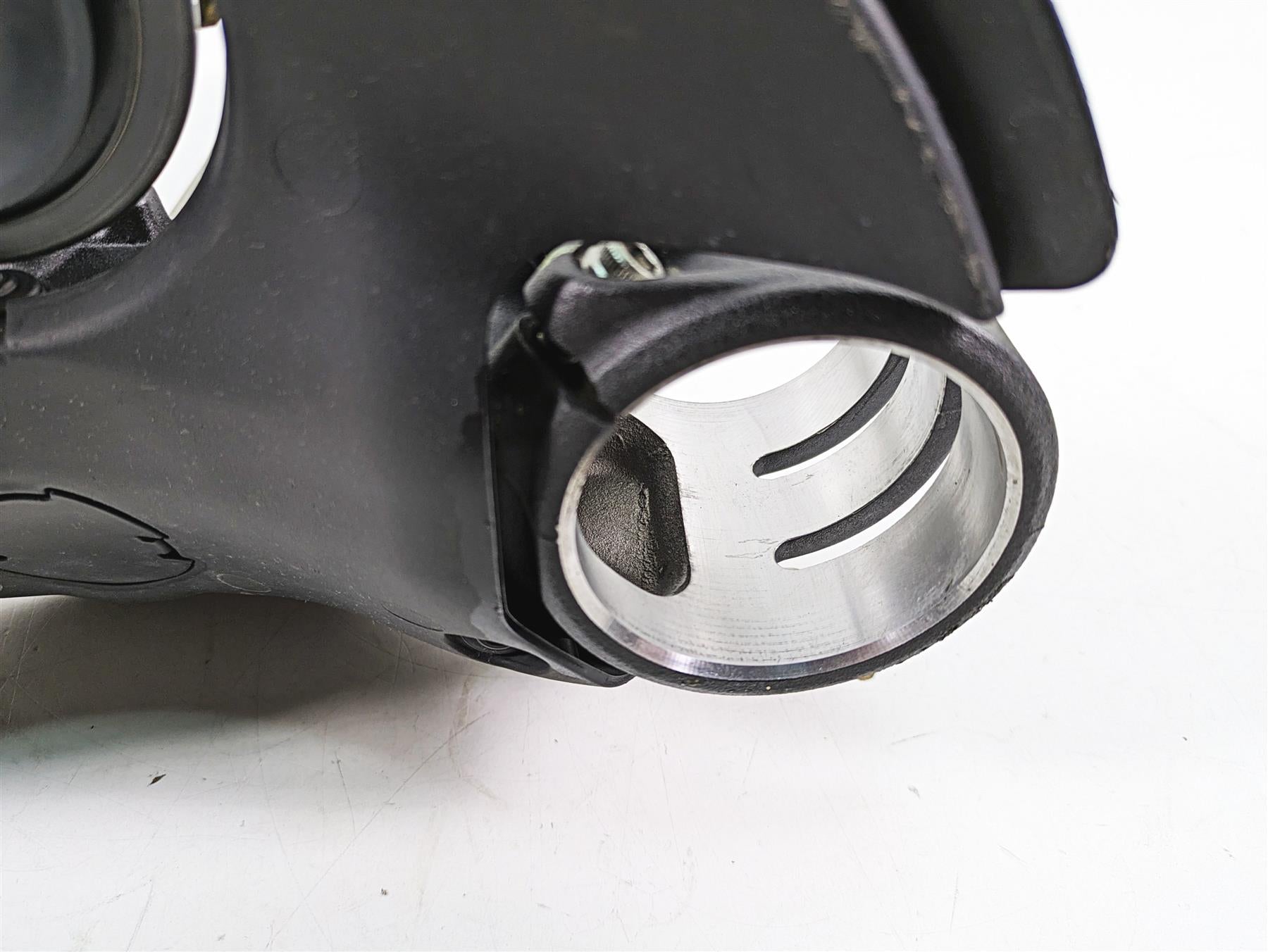 2016 Ducati Panigale 1299 S Lower Triple Tree 58mm Clamp Ohlins 34220681AA {{ shop.shopifyCountryName }} - Mototech271