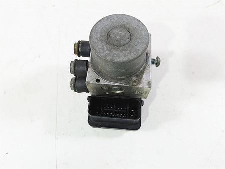 2018 Harley Softail FXFBS Fat Bob Abs Brake Pump Unit Module 41100043C {{ shop.shopifyCountryName }} - Mototech271