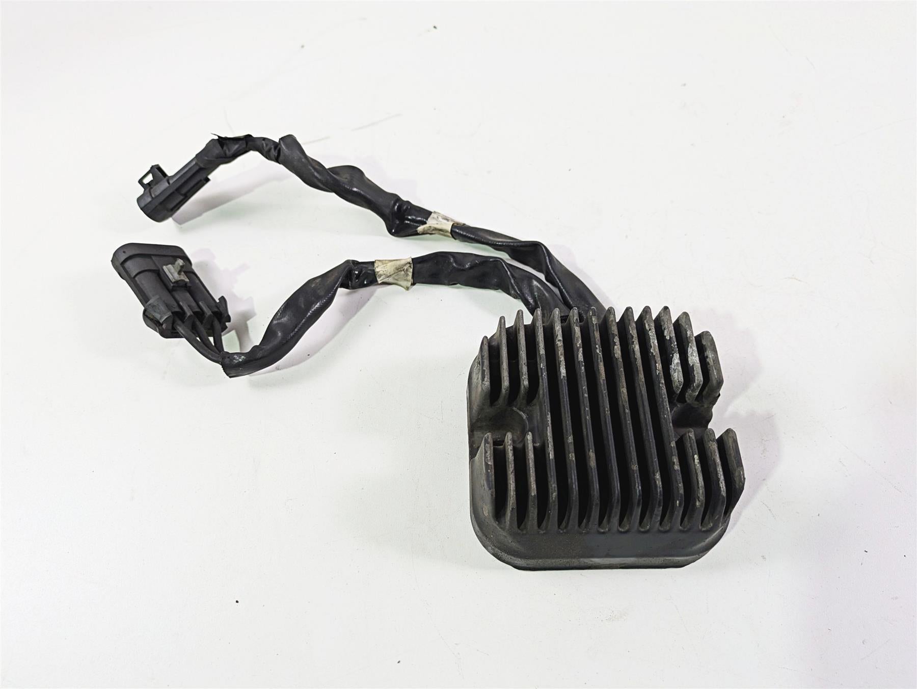 2018 Indian Springfield Dark Horse Rectifier Voltage Regulator 4014300 {{ shop.shopifyCountryName }} - Mototech271