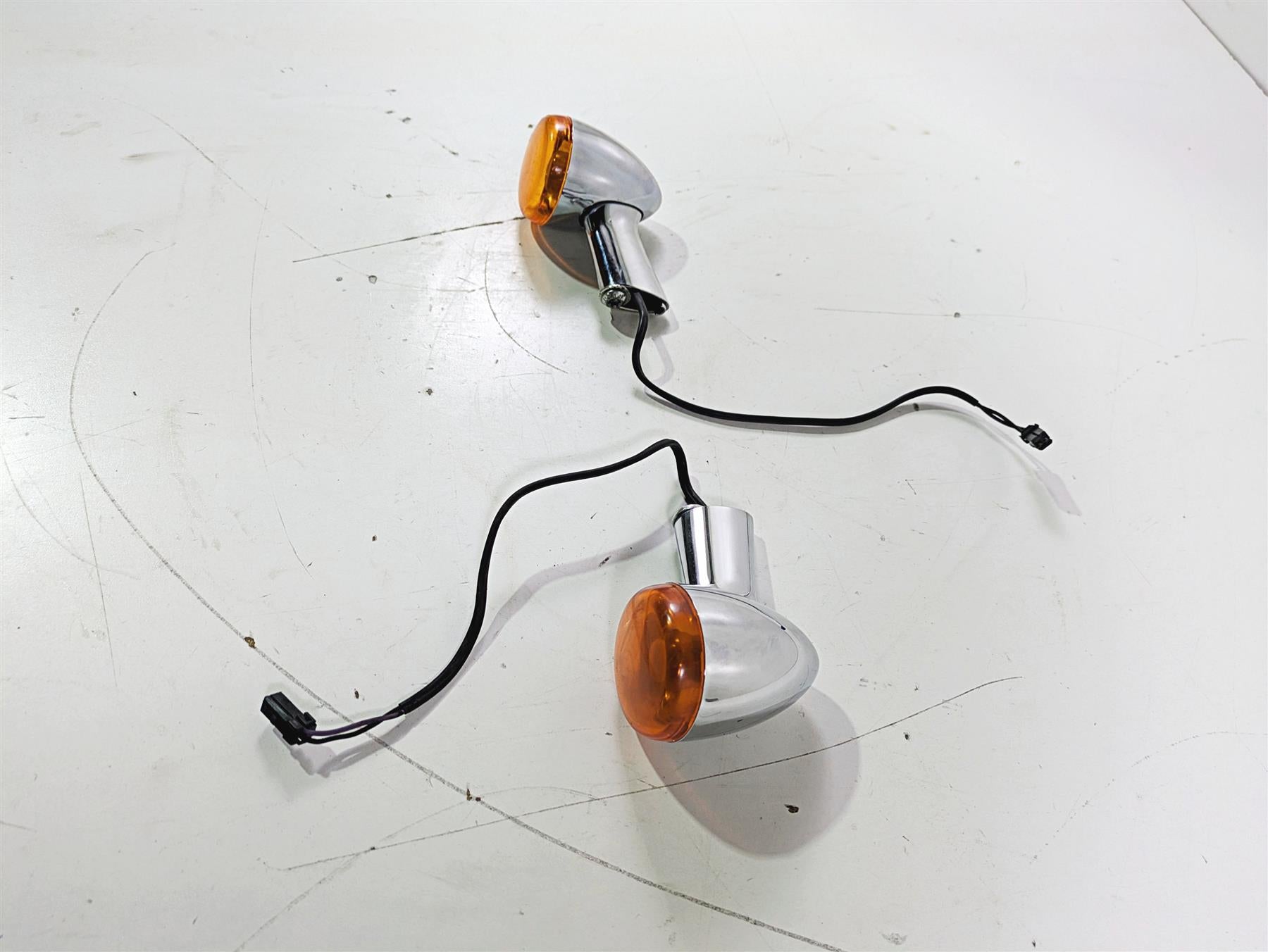 2004 Harley Softail FLSTF Fat Boy Rear Blinker Turn Singnal Set 68977-00 {{ shop.shopifyCountryName }} - Mototech271