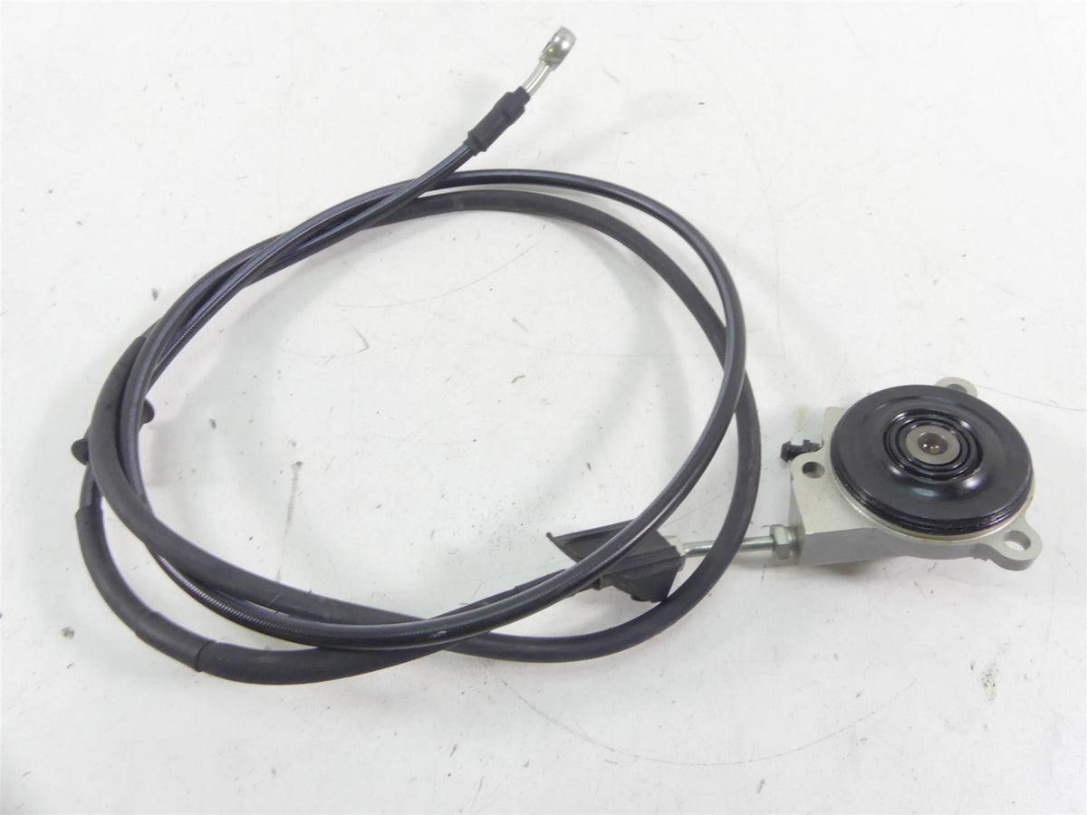 2017 Harley Touring FLHTKL Electra Glide Slave Cylinder Clutch Line 37200131 {{ shop.shopifyCountryName }} - Mototech271
