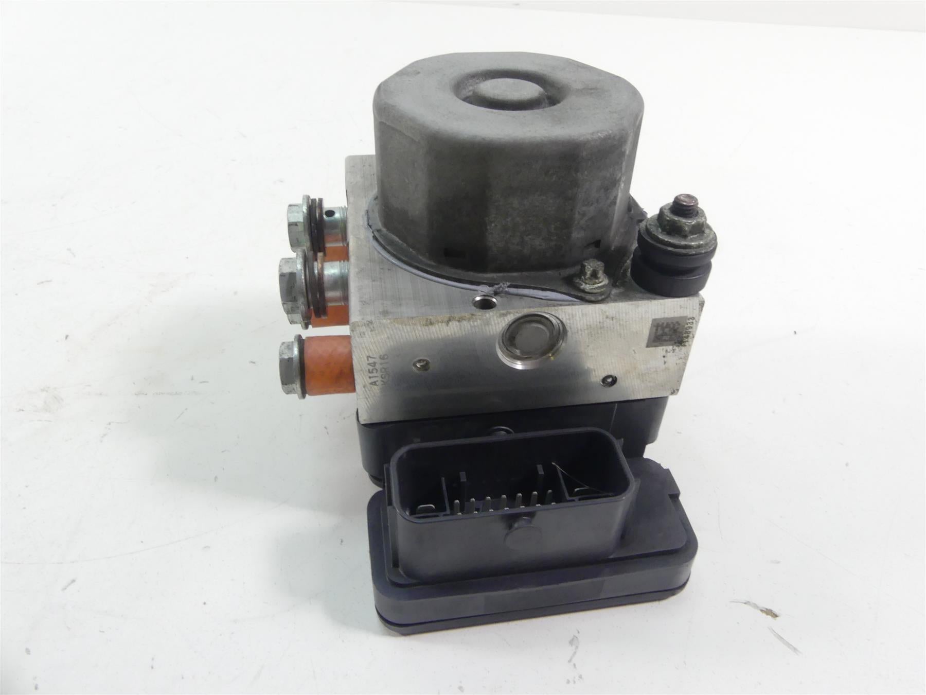 2017 Harley Touring FLHTKL Electra Glide Abs Brake Pump Unit Module 41100046 {{ shop.shopifyCountryName }} - Mototech271