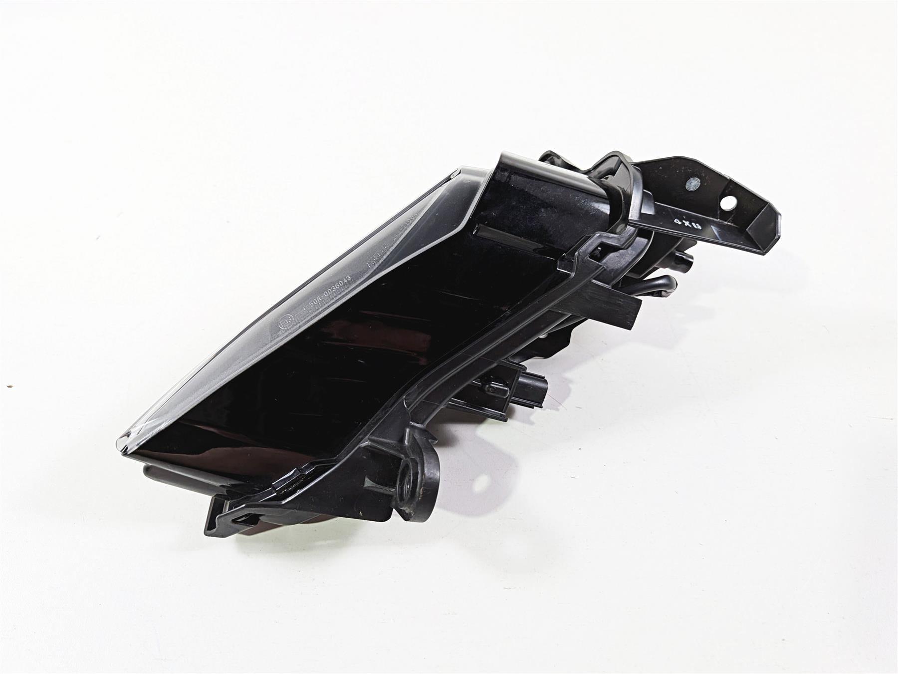 2025 Yamaha YZF R7 Nice Left Pilot Headlight Running Lamp BEB-84301-00-00 {{ shop.shopifyCountryName }} - Mototech271