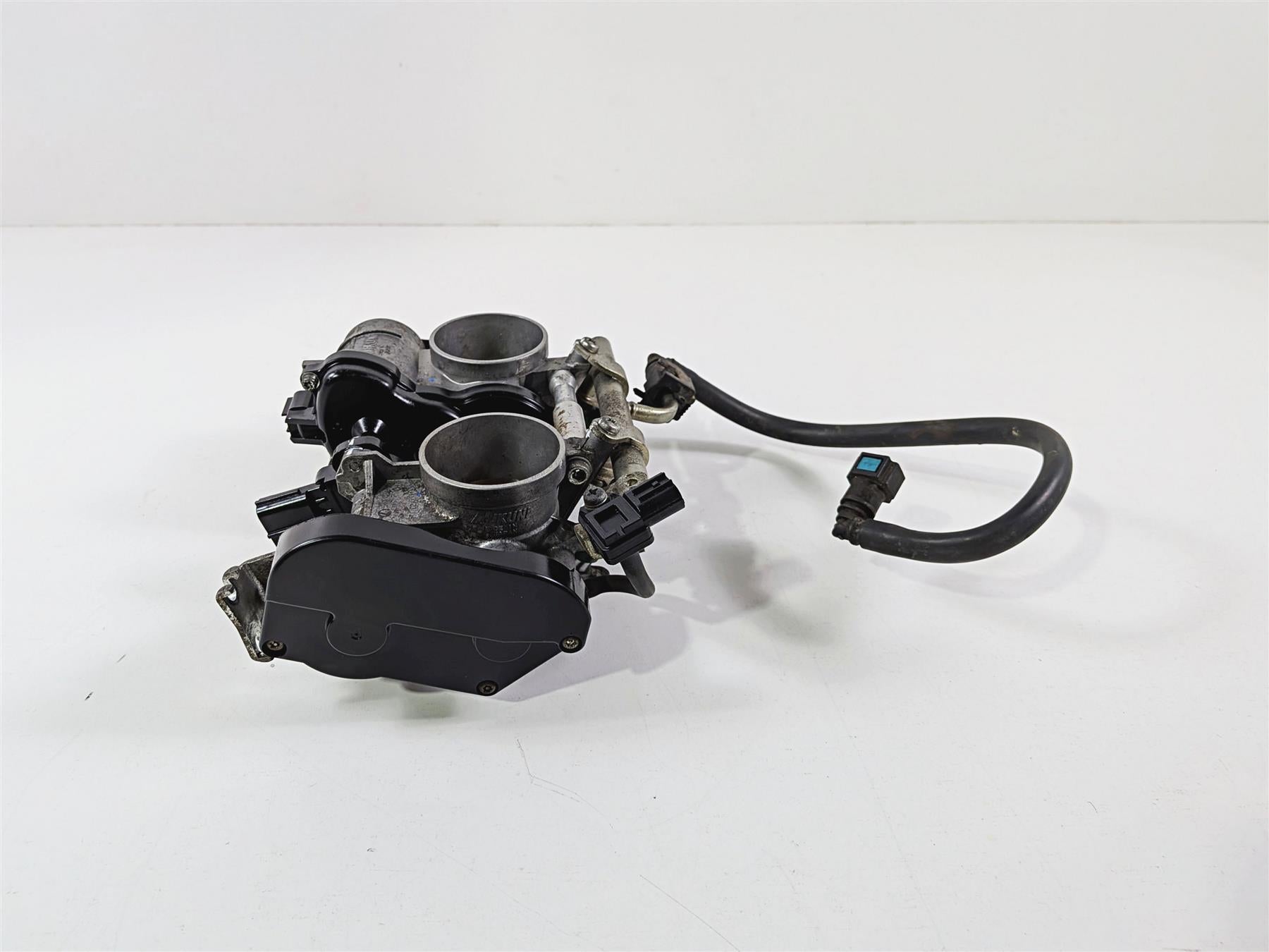2012 Yamaha XT1200 Super Tenere Mikuni Throttle Body Bodies 23P-13750-00-00 {{ shop.shopifyCountryName }} - Mototech271