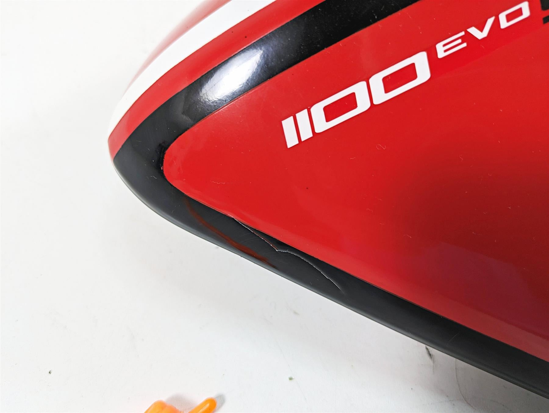 2011 Ducati Hypermotard 1100 Evo SP Oem Right Tank Fairing Cover Set 48012501A {{ shop.shopifyCountryName }} - Mototech271