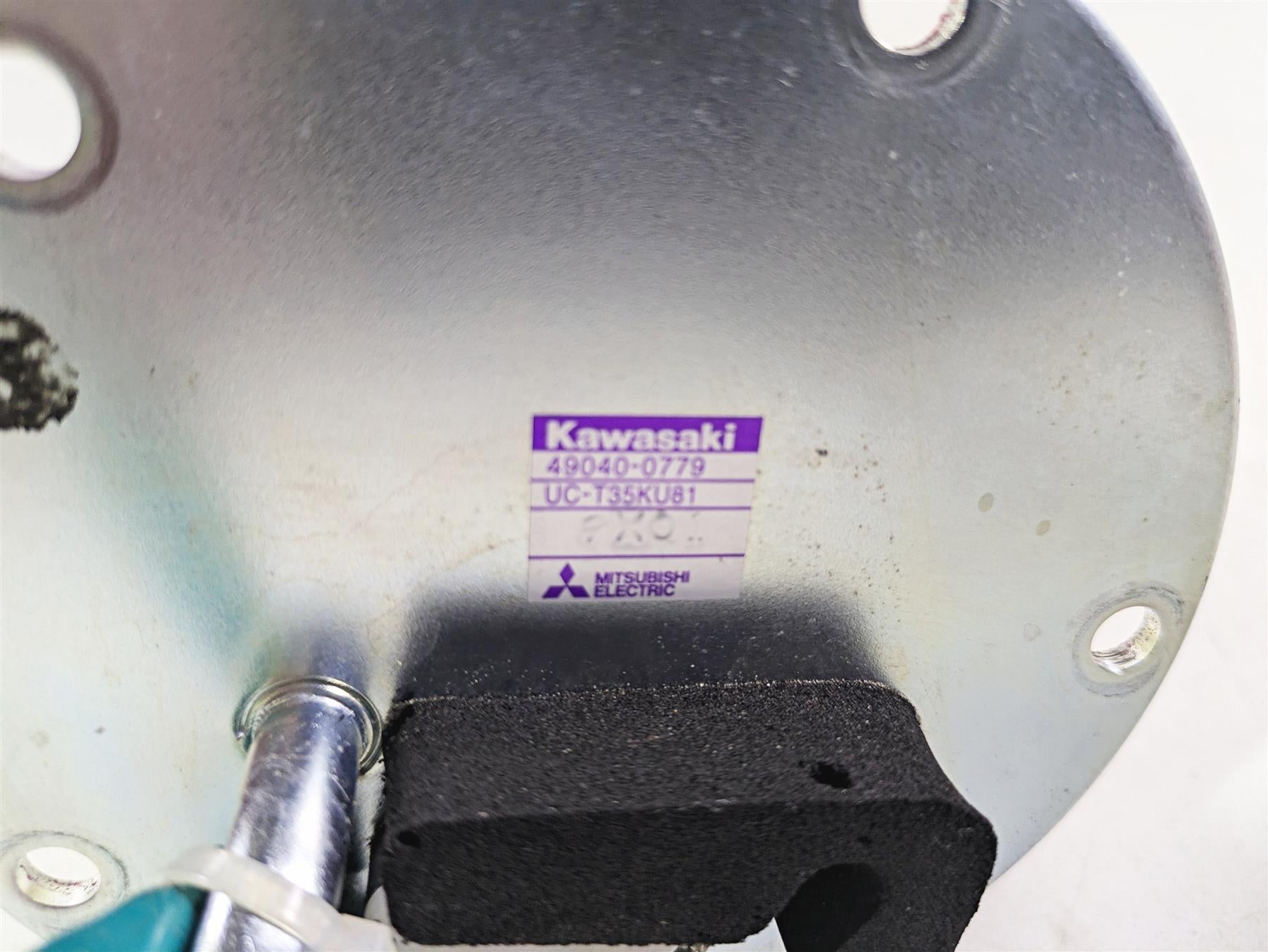 2020 Kawasaki ZX6R Ninja Fuel Gas Petrol Pump & Sending Unit 3K 49040-0779 {{ shop.shopifyCountryName }} - Mototech271
