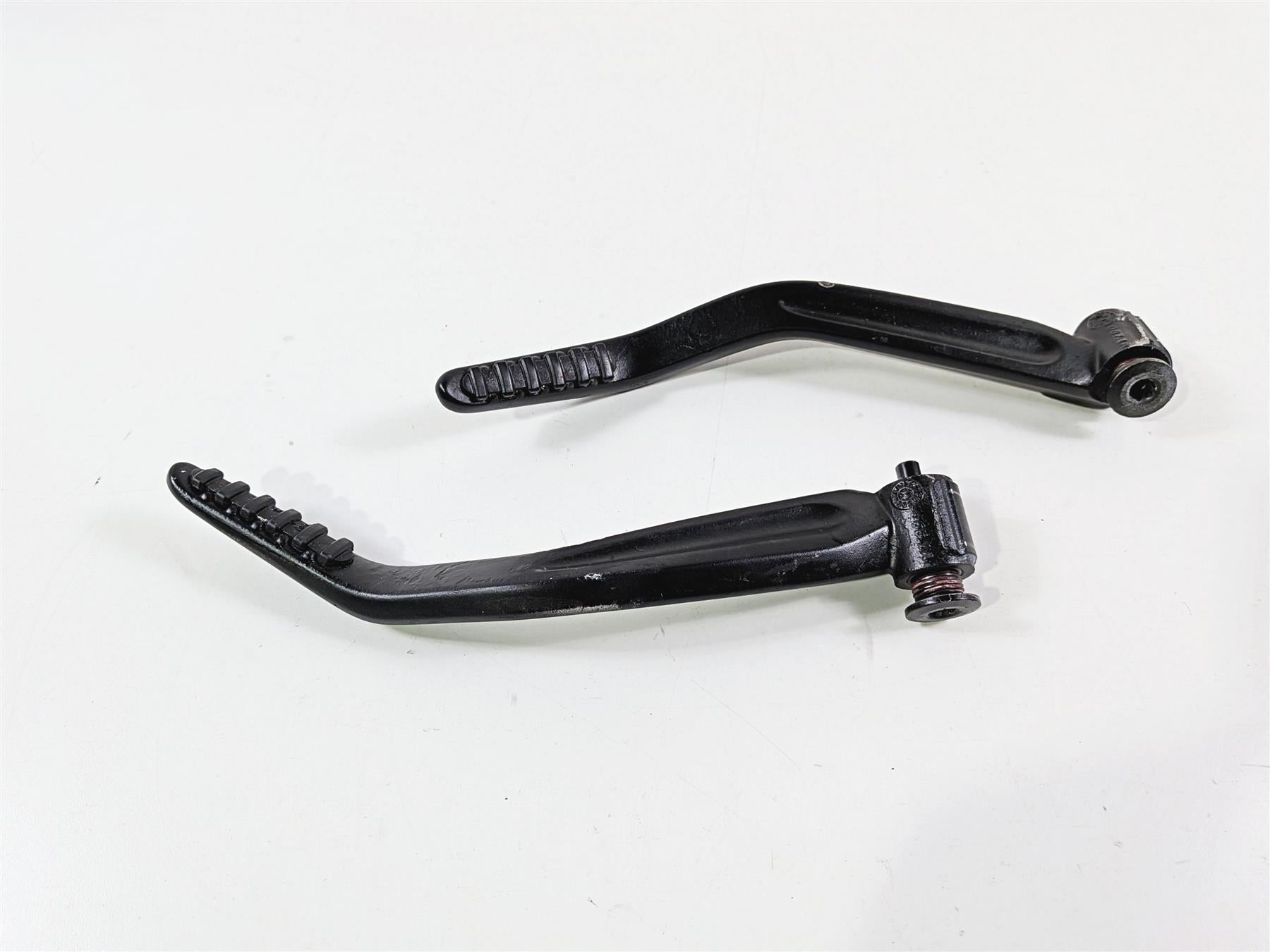 2015 Ducati Diavel Dark Rear Passenger Foot Peg Set 46520671A 46520661A-Mototech271