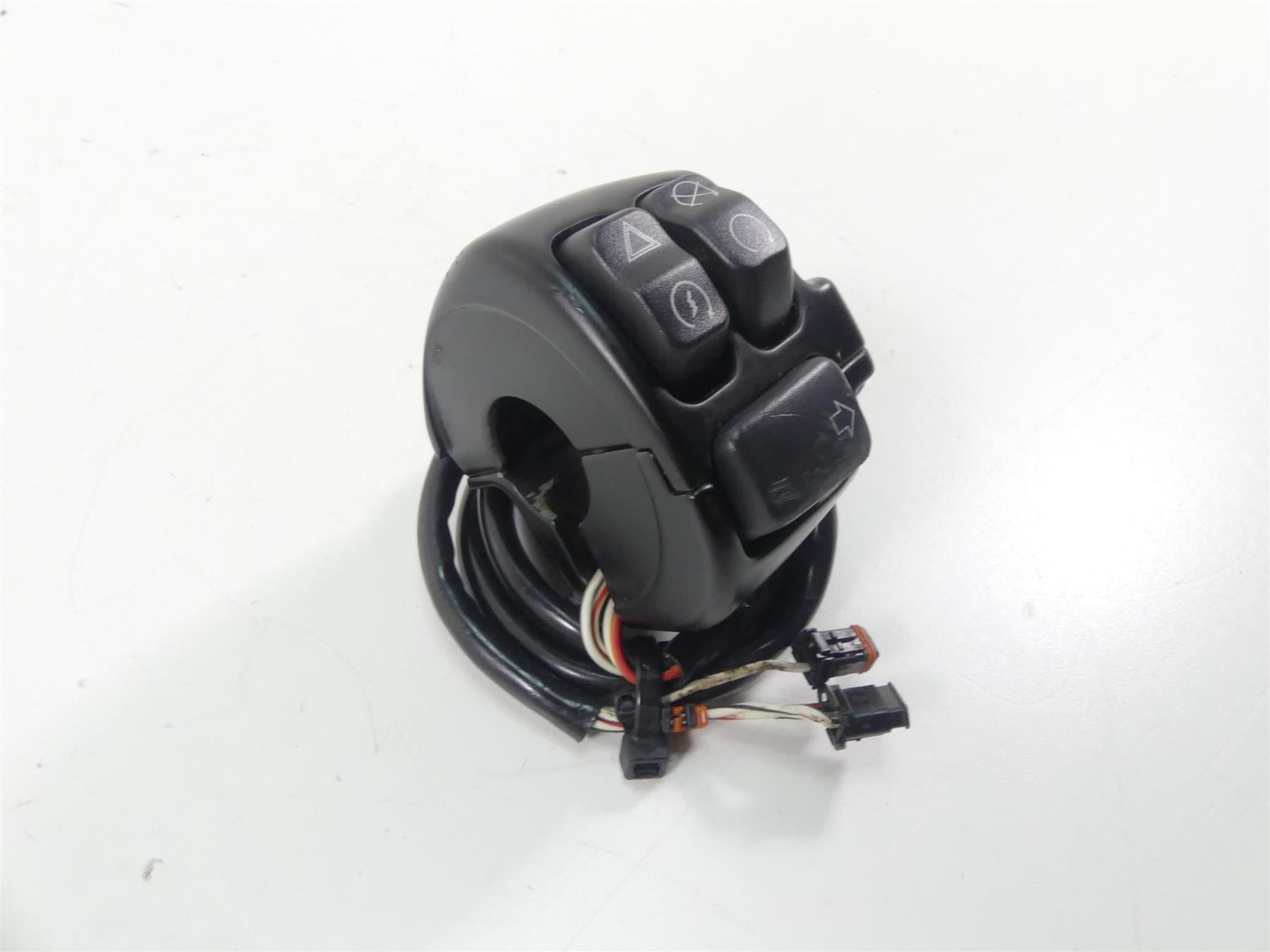 2020 Harley Softail FXBB Street Bob Right Start Stop Control Switch 71500462 {{ shop.shopifyCountryName }} - Mototech271