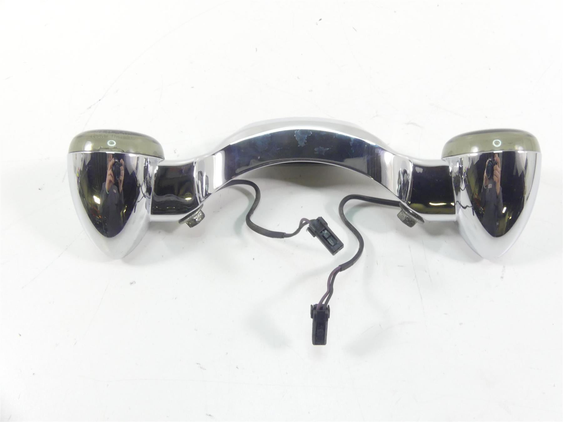 2009 Harley FLHTCU SE4 CVO E-Glide Rear Led Turn Signal Blinker Bar 69824-09 {{ shop.shopifyCountryName }} - Mototech271