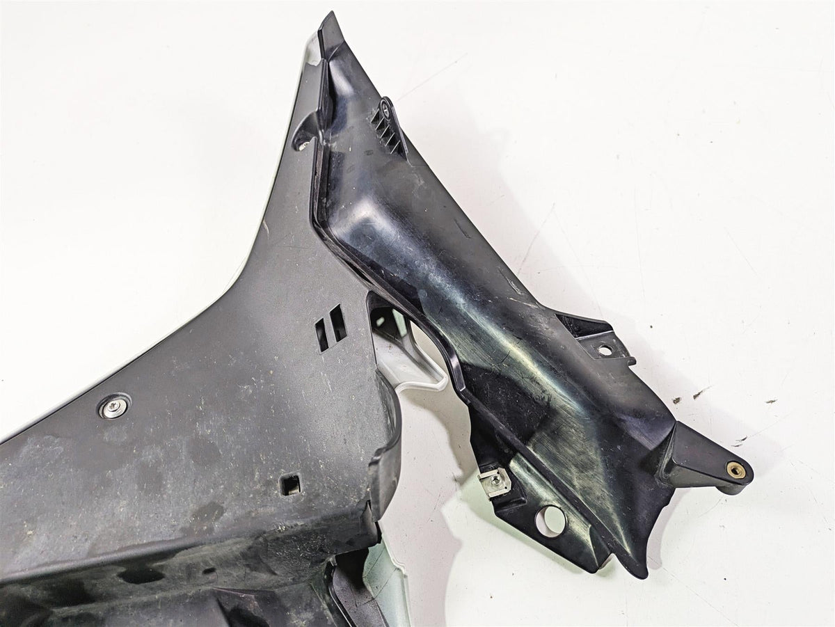2016 BMW R1200RS K54 Right Main Radiator Fairing Cover Lightgray 46638556736 {{ shop.shopifyCountryName }} - Mototech271