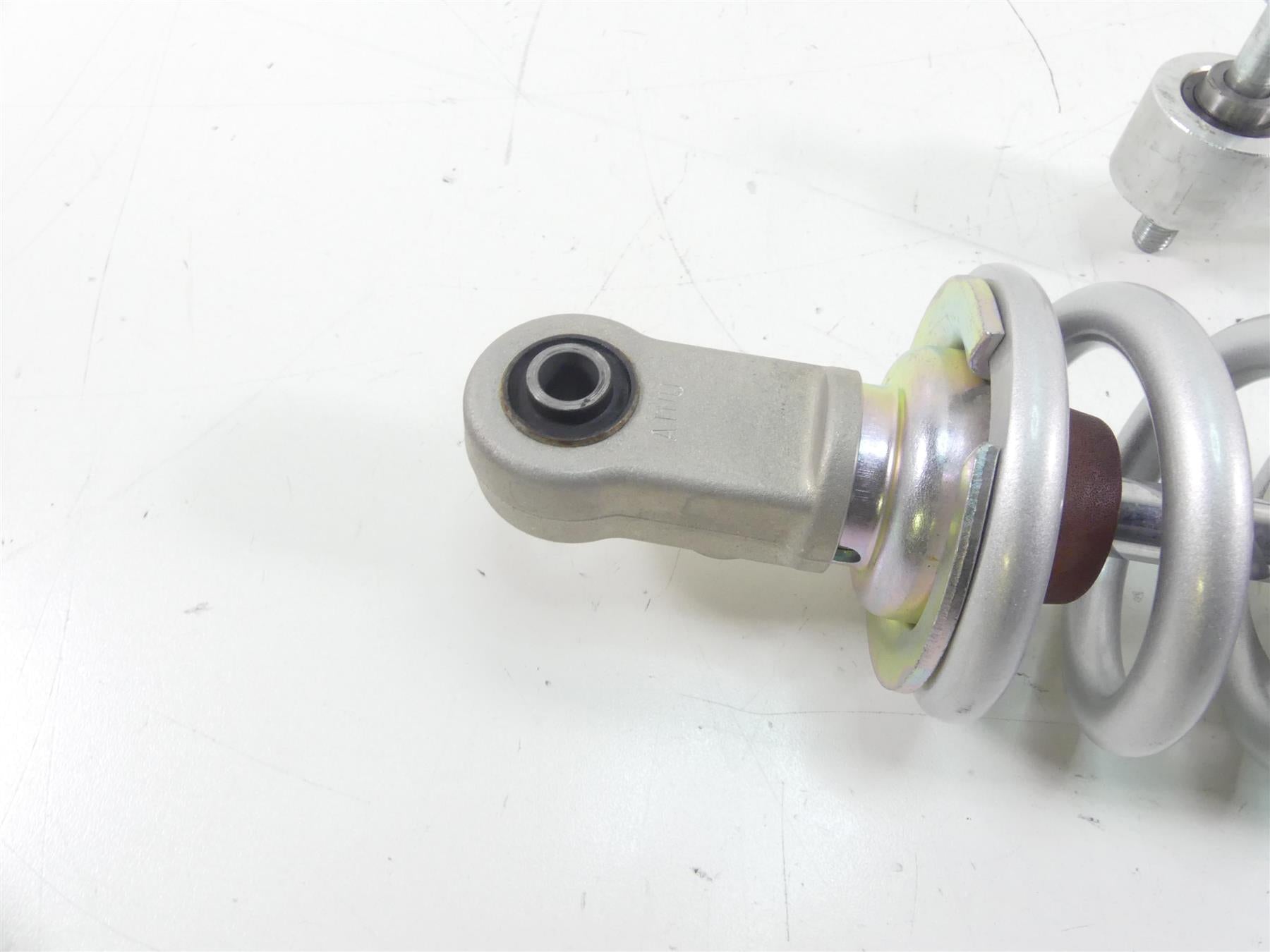 2022 Yamaha MT09 FZ09 Straight Rear Shock Damper Absorber B7N-22210-10-00 {{ shop.shopifyCountryName }} - Mototech271