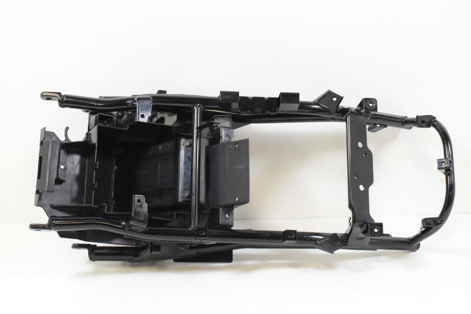 2005 Kawasaki ZZR1200 ZX1200 Rear Tail Subframe Sub Frame 32160-1776 {{ shop.shopifyCountryName }} - Mototech271