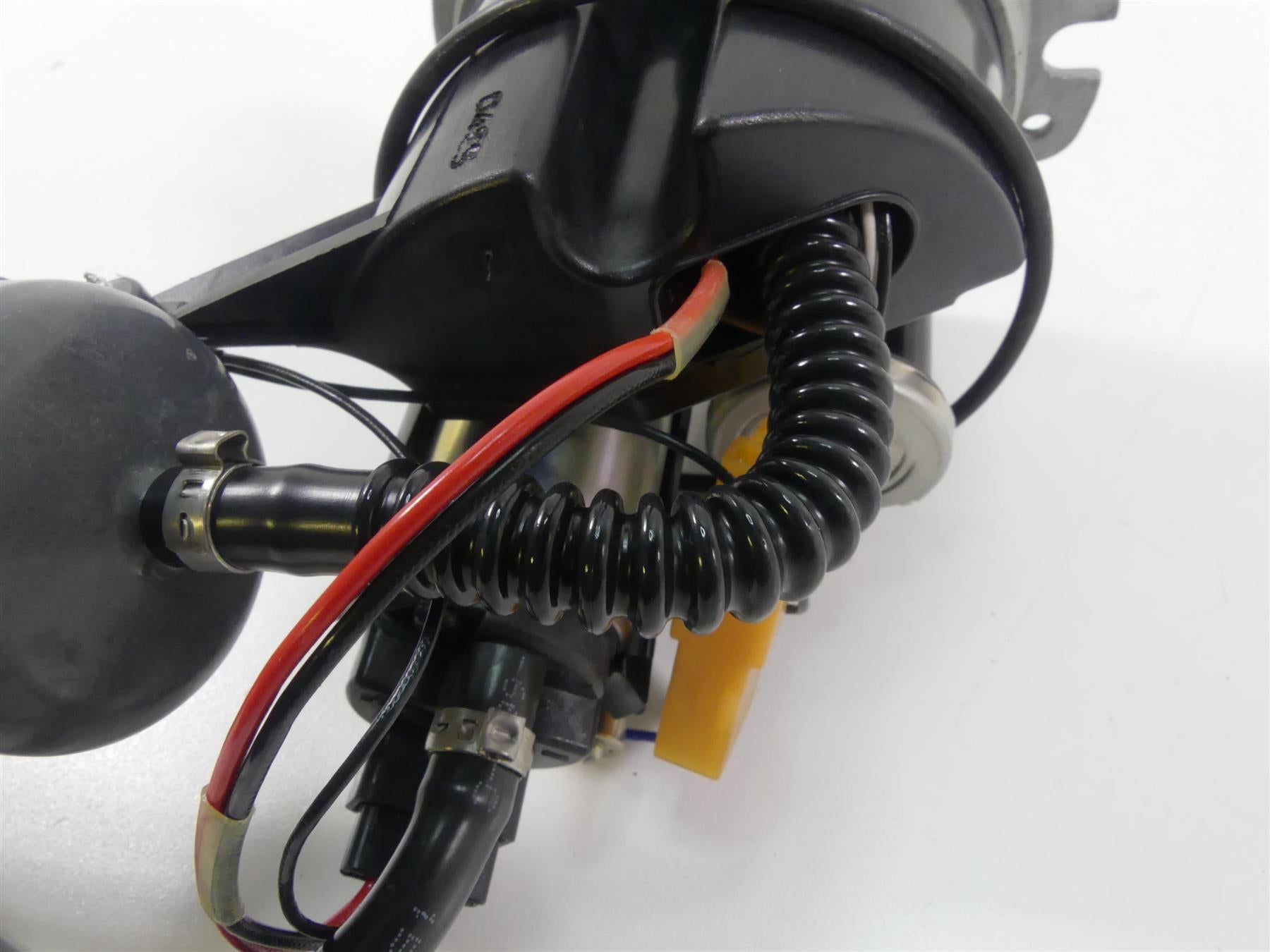 2004 Ducati 999 SBK Fuel Gas Petrol Pump - Tested 16023622A {{ shop.shopifyCountryName }} - Mototech271