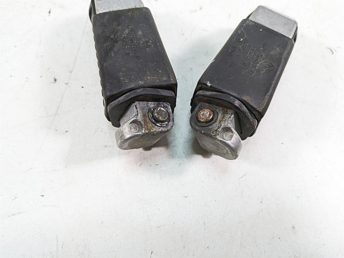 2007 BMW R1200GS K255 Adv Passenger Pillion Footpeg Foot Peg Set 46717664225 {{ shop.shopifyCountryName }} - Mototech271