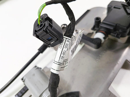 2023 BMW R1250RT RTP K52 Rear Radio Trunk & Mounting Hardware 46637693159 {{ shop.shopifyCountryName }} - Mototech271