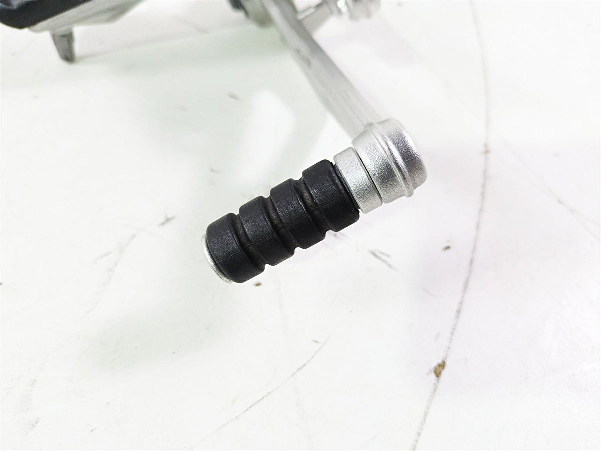 2015 BMW R nineT K21 Right Rider Driver Footpeg & Brake Pedal 46717671078 {{ shop.shopifyCountryName }} - Mototech271