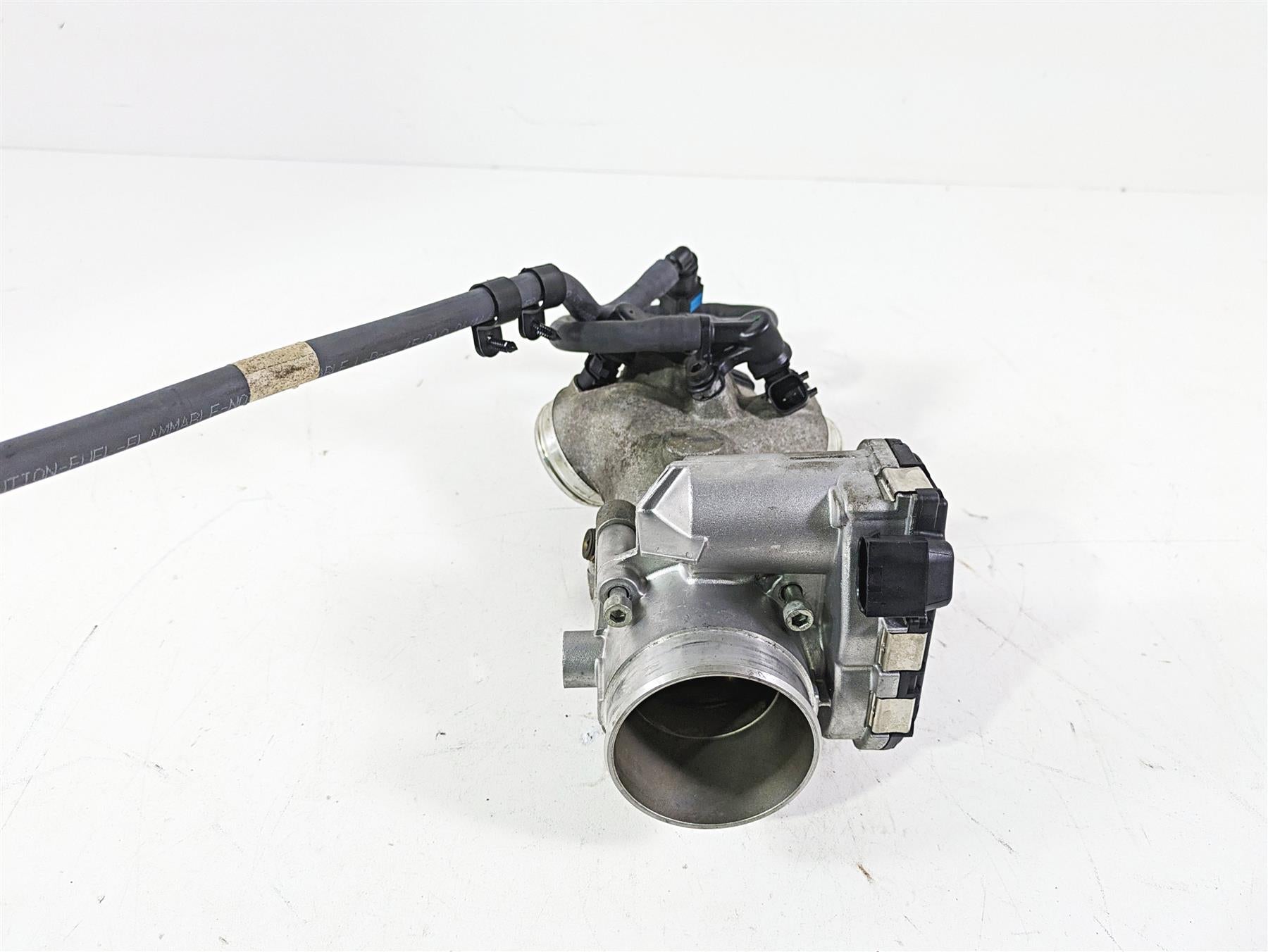 2018 Indian Chieftain Dark Horse Throttle Body & Intake I 5138214 T 1204685 {{ shop.shopifyCountryName }} - Mototech271