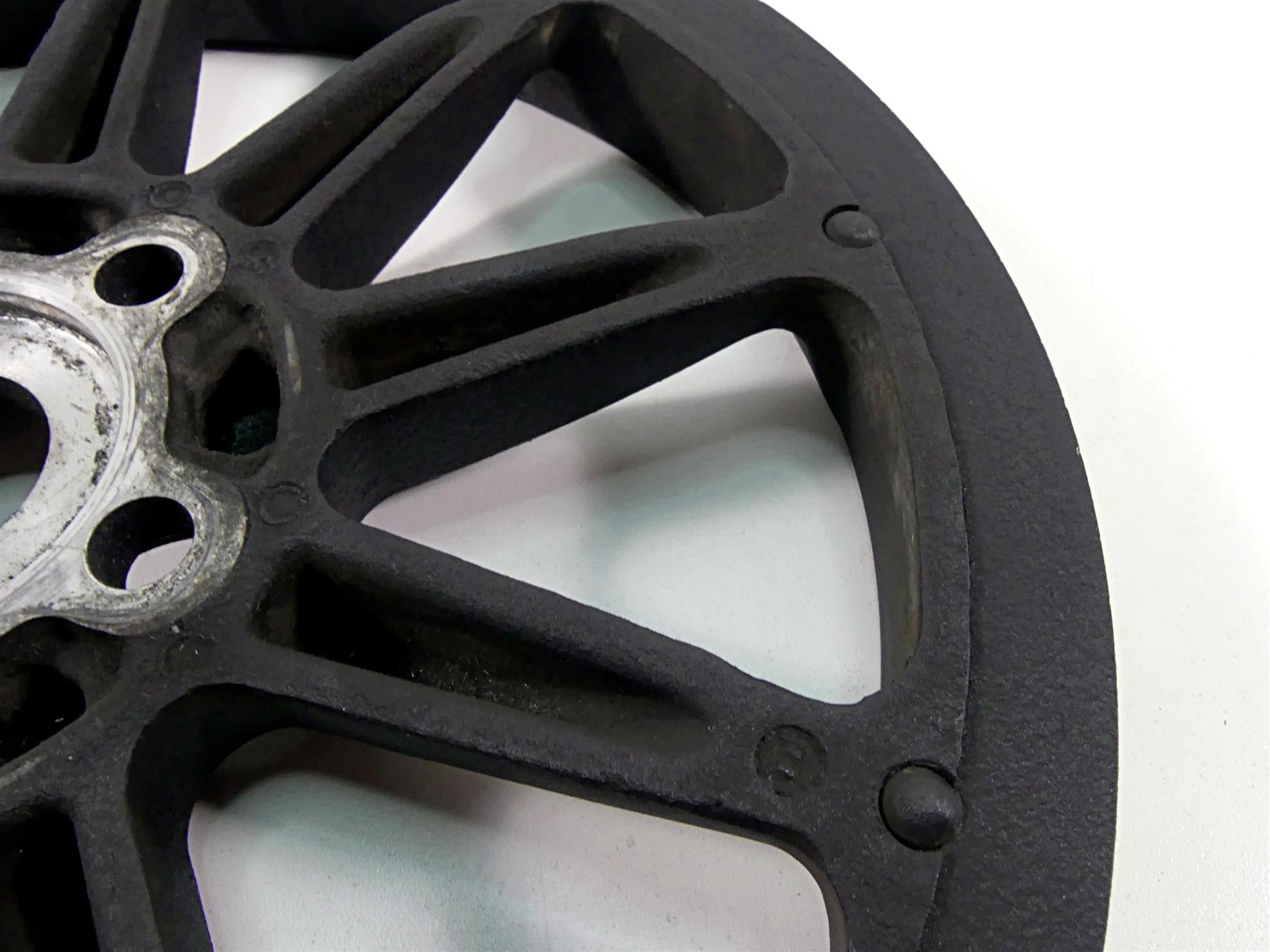2011 Victory Cross Country Rear Drive Belt Pulley Sprocket 70T 28mm 1332399 {{ shop.shopifyCountryName }} - Mototech271