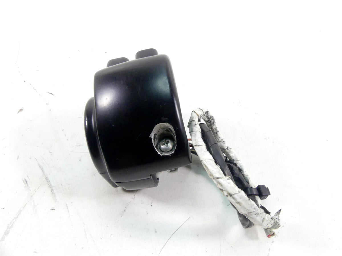 2017 Harley Softail FXSB Breakout Right Hand Control Switch -Read 71500297 {{ shop.shopifyCountryName }} - Mototech271