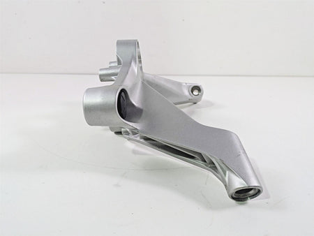 2016 BMW R1200RT K52 Upper Triple Tree Handlebar Bridge 32718520053 {{ shop.shopifyCountryName }} - Mototech271