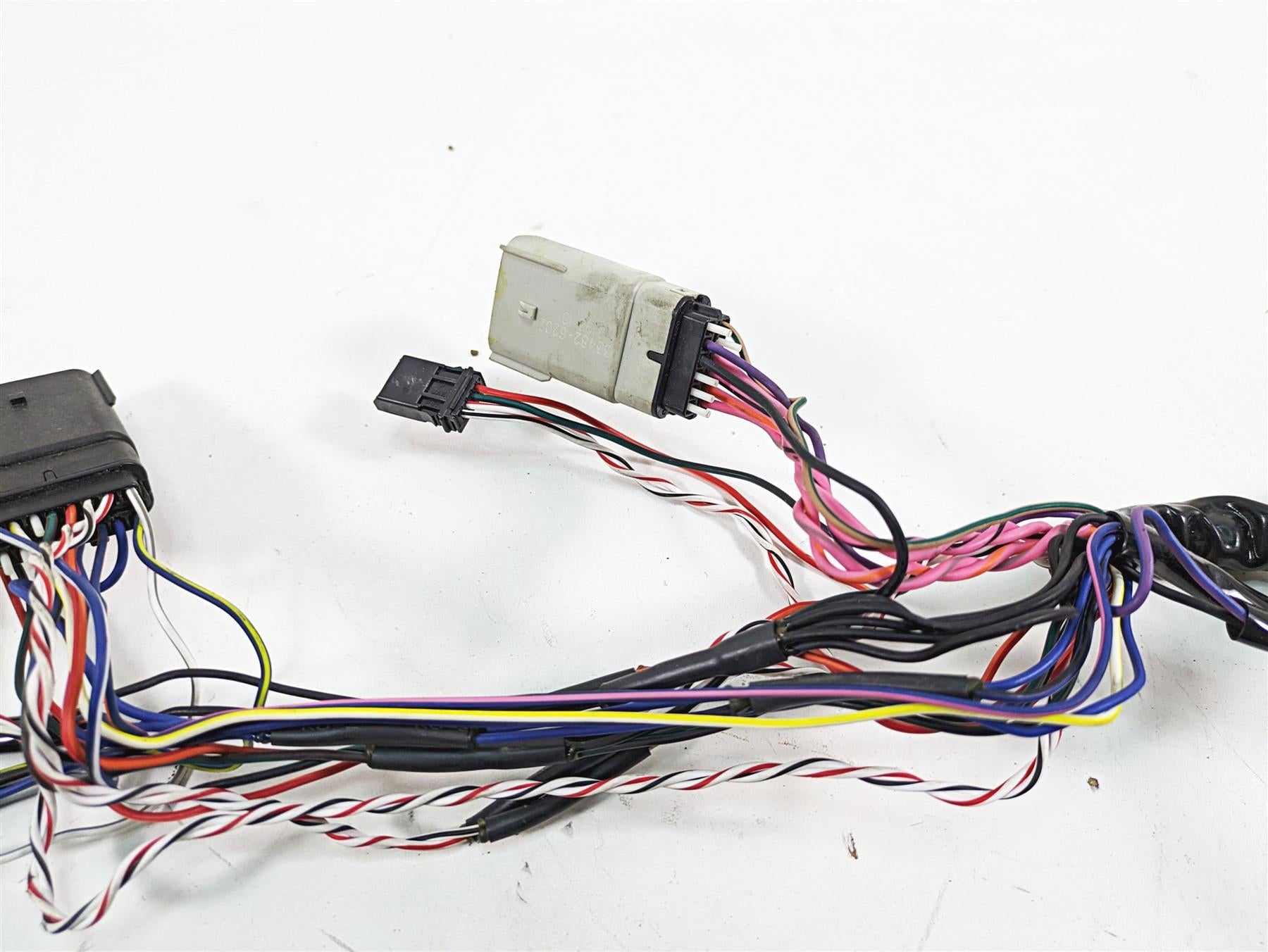 2019 Harley Touring FLHX Street Glide Front Wiring Harness -Read 69200121A {{ shop.shopifyCountryName }} - Mototech271