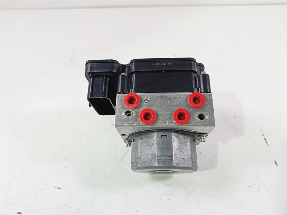 2020 Suzuki V-Strom 1050 XT Abs Brake Pump Unit Module 55610-06L00 {{ shop.shopifyCountryName }} - Mototech271