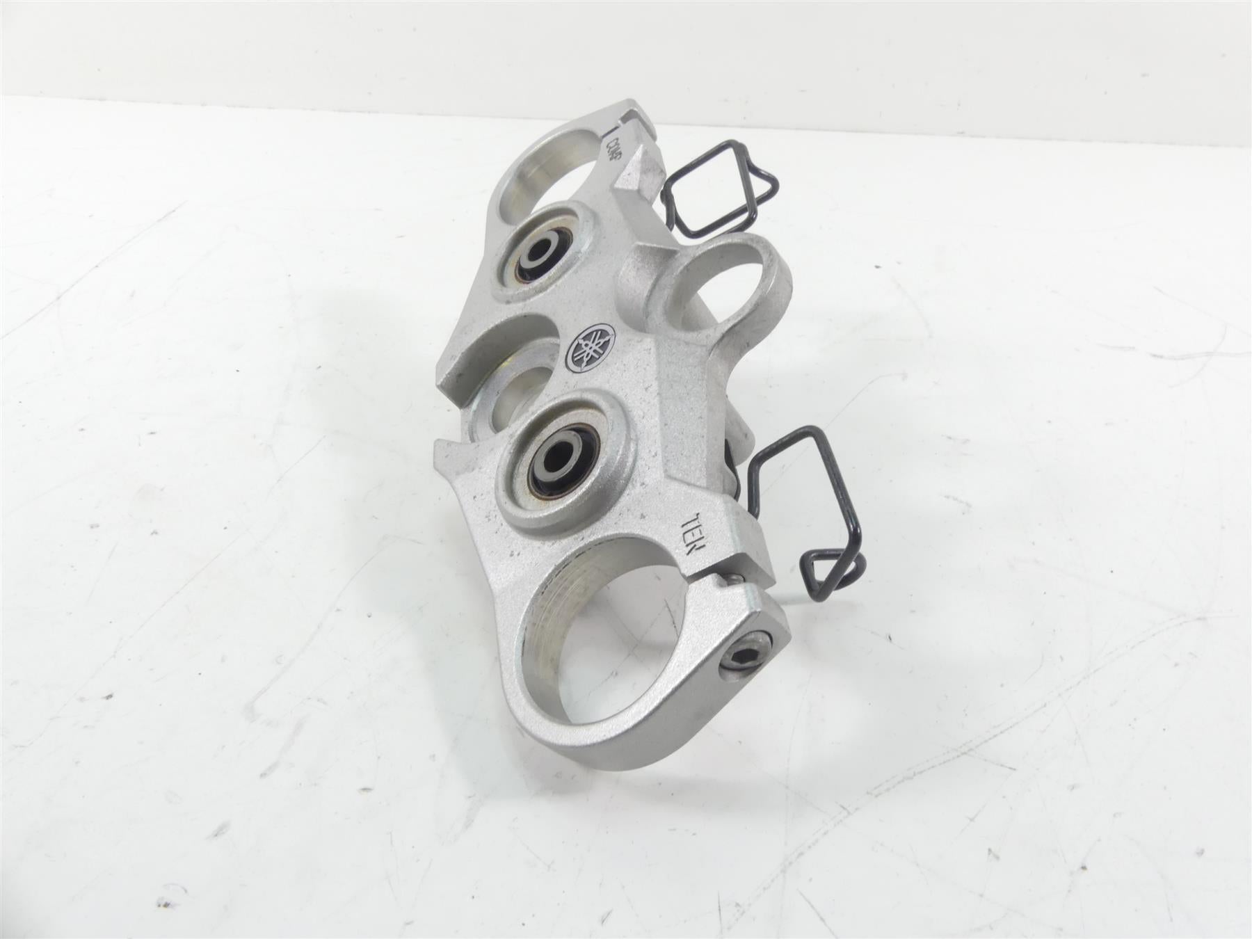 2007 Yamaha FZ1 Fazer Upper Triple Tree Steering Clamp 50mm 2D1-23405-11-00 {{ shop.shopifyCountryName }} - Mototech271