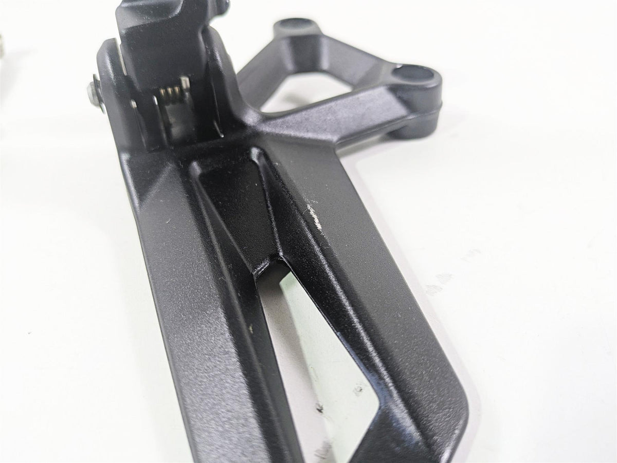 2017 KTM 1290 Super Duke GT Front Left Footpeg & Shifter 6130313800033S {{ shop.shopifyCountryName }} - Mototech271