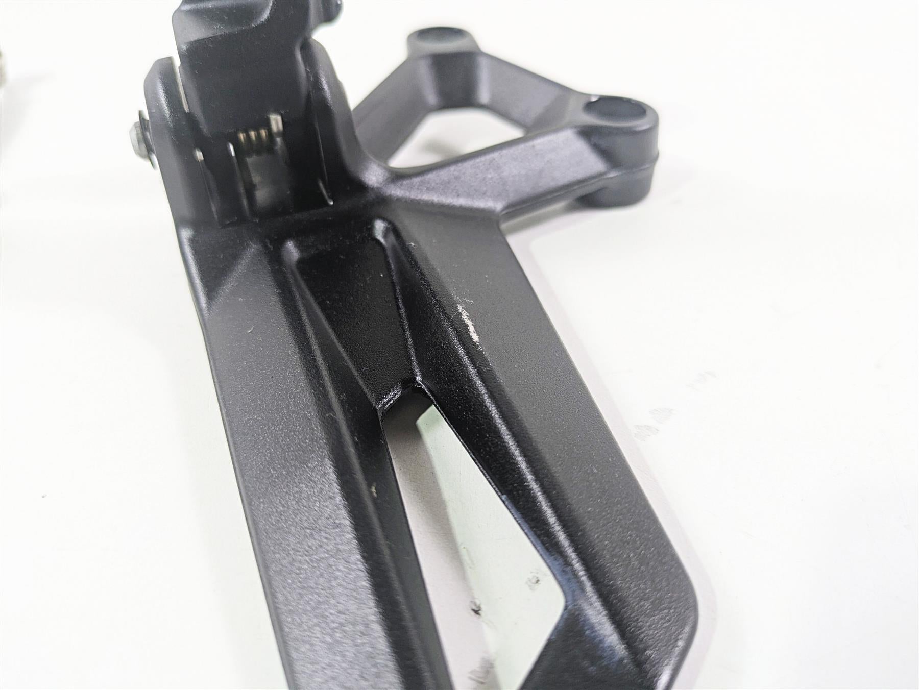 2017 KTM 1290 Super Duke GT Front Left Footpeg & Shifter 6130313800033S {{ shop.shopifyCountryName }} - Mototech271