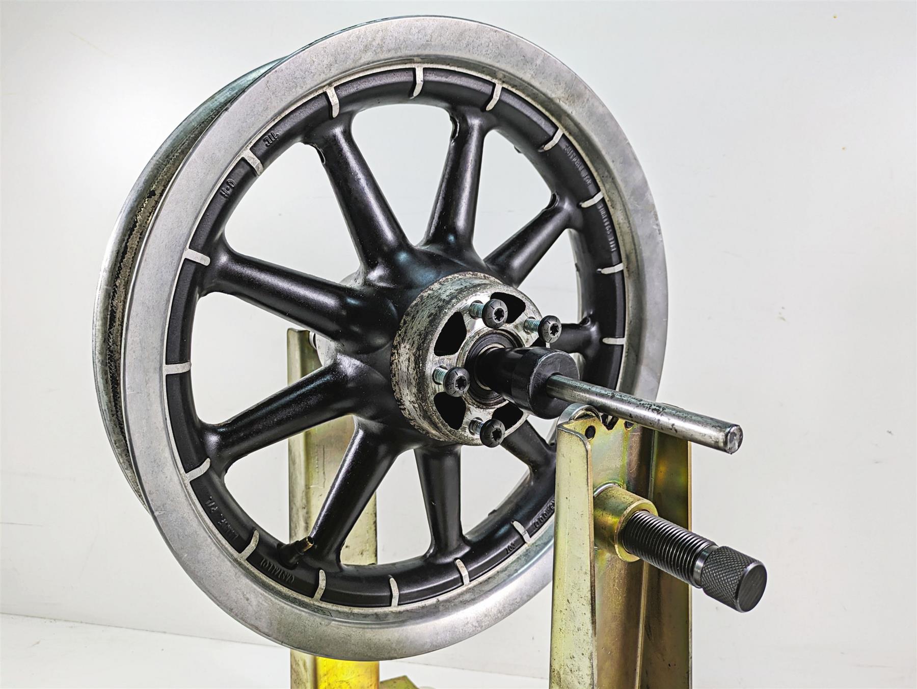 2005 Harley Touring FLHTCUI Electra Glide Straight 16x3 Rear Wheel Rim 43402-00B {{ shop.shopifyCountryName }} - Mototech271