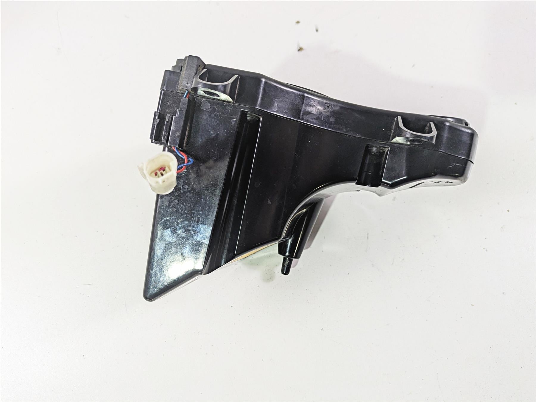 2014 BMW K1600 GTL K48 Front Left Audio Speaker & Housing 65137727881 {{ shop.shopifyCountryName }} - Mototech271