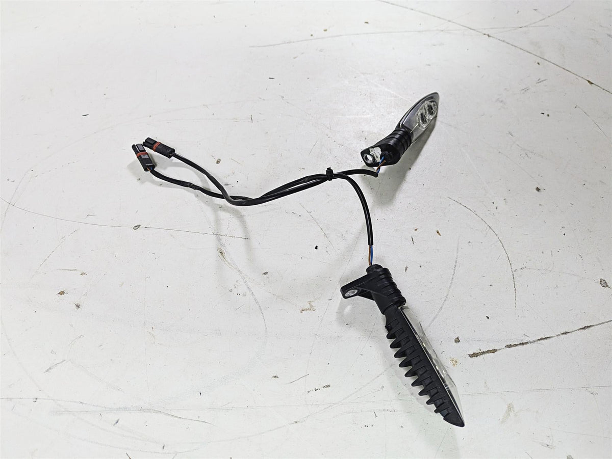 2015 BMW R1200GS Adv K51 Oem LED Front Blinker Turn Signal Set 63238522500 {{ shop.shopifyCountryName }} - Mototech271