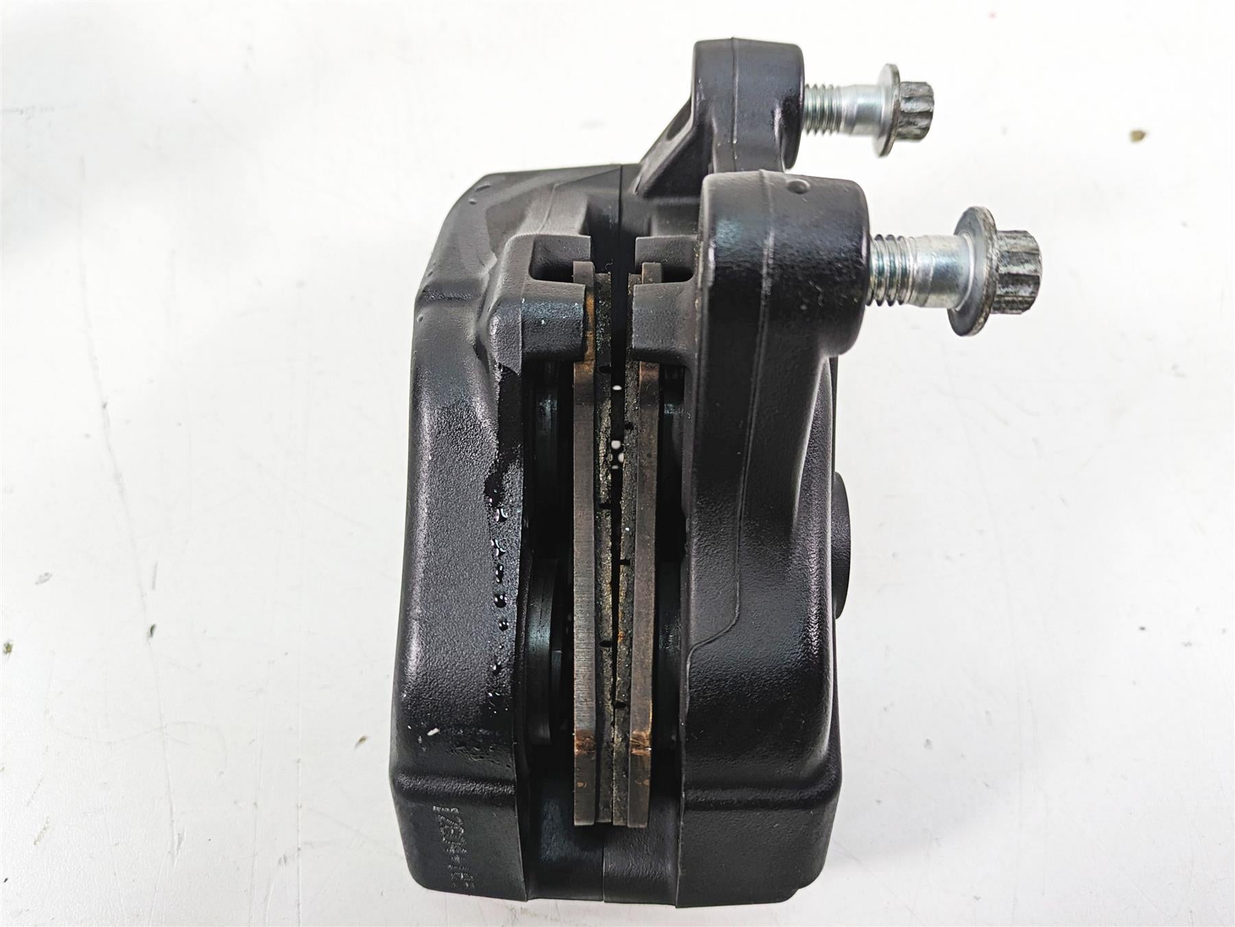 2013 Harley Touring FLHX Street Glide Nice Front Brake Caliper Set 43027-08 {{ shop.shopifyCountryName }} - Mototech271