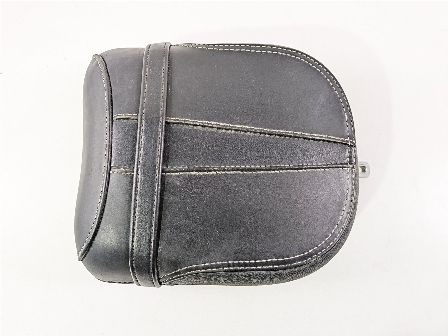 2017 Indian Chieftain Limited Rear Passenger Seat Saddle 2686581 {{ shop.shopifyCountryName }} - Mototech271